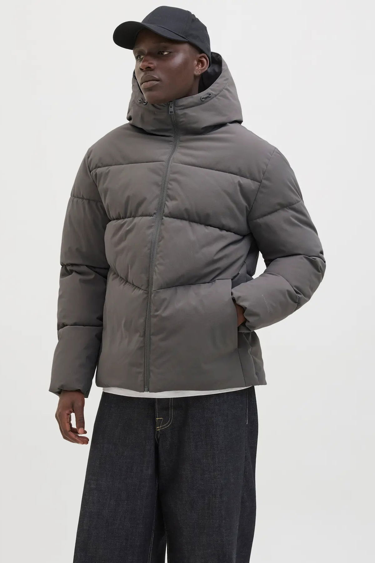 Jack & Jones Erkek Jjglobal Kapüşonlu Şişme Mont 12283517 Gri - 2