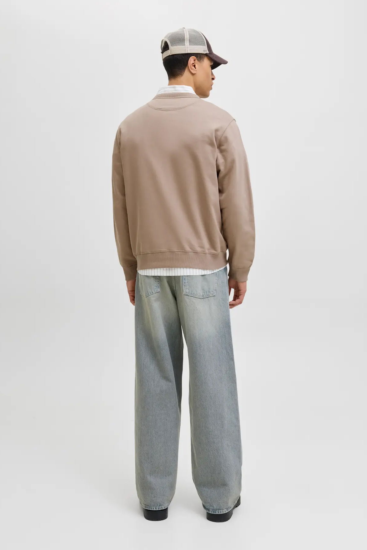 Jack & Jones Erkek Jornorrebro Rahat Kalıp Bisiklet Yaka Sweatshirt 12282893 Mocha - 5