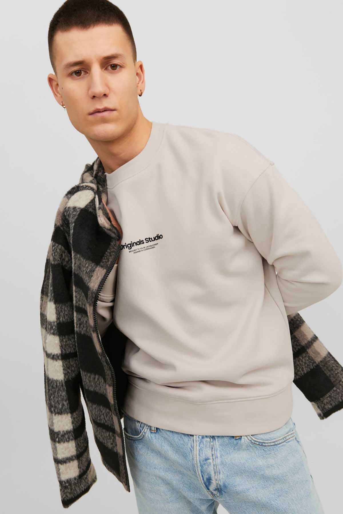 Jack & Jones Erkek Jorvesterbro Yazı Detaylı Bisiklet Yaka Sweatshirt 12241694 Taş - 3