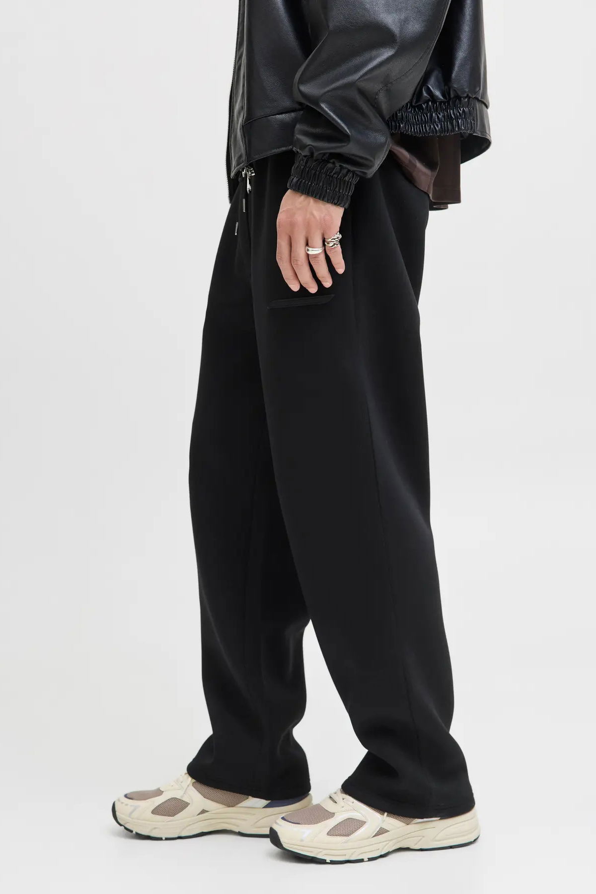 Jack & Jones Erkek Jpstkarl Beli Lastikli ve İpli Eşofman Altı 12283592 Siyah - 4