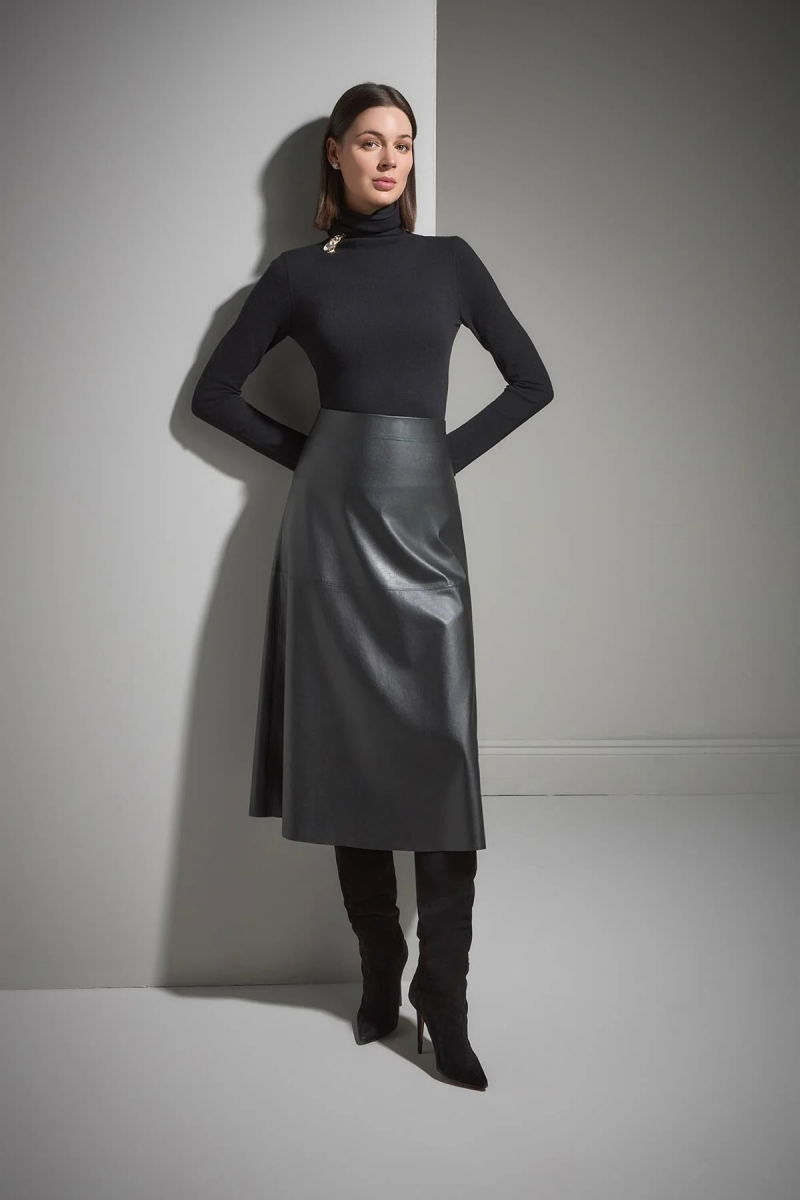 Join Us Kadın Arı Broş Detaylı Triko Kazak W139 Siyah - 3