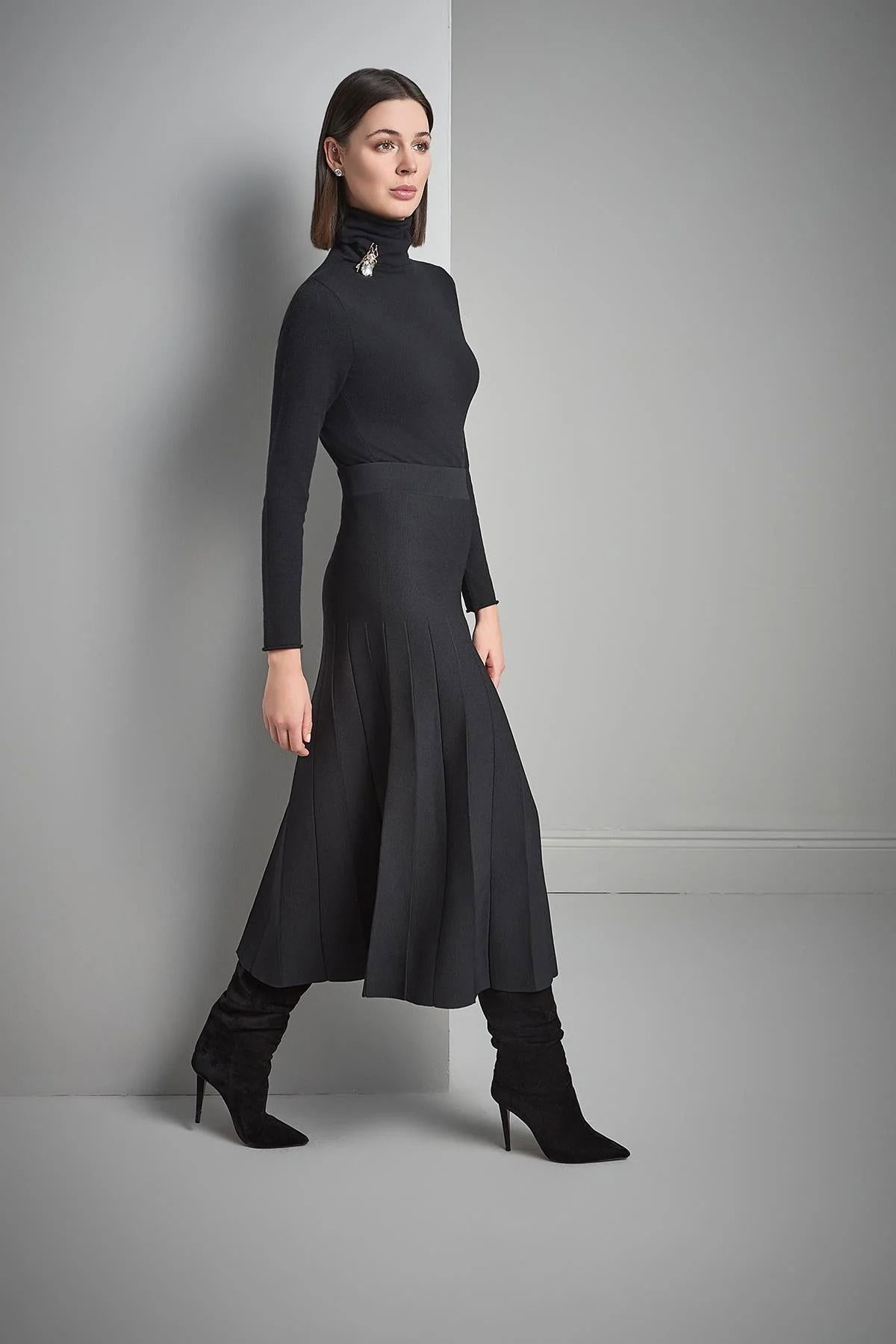 Join Us Kadın Beli Lastikli Pileli Triko Etek W092 Siyah - 1