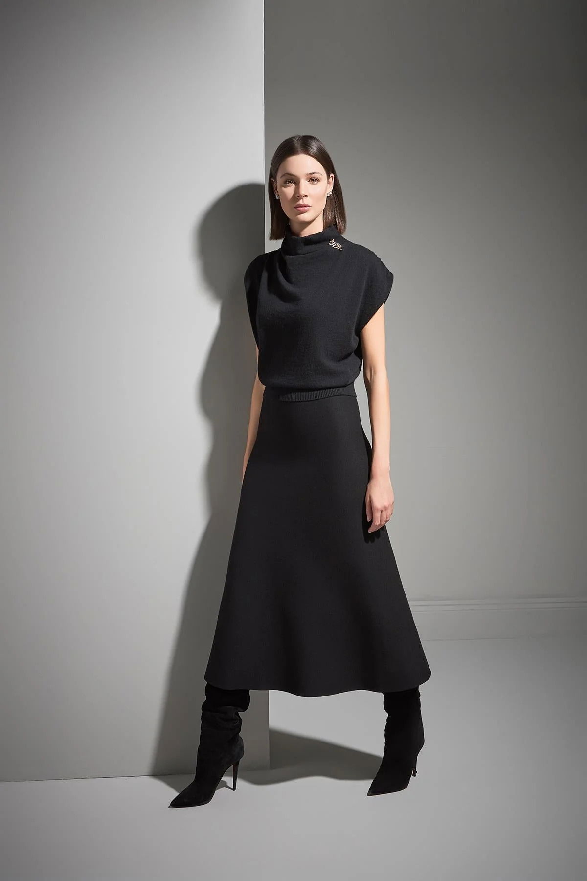 Join Us Kadın Broş Detaylı Triko Bluz W213 Siyah - 2