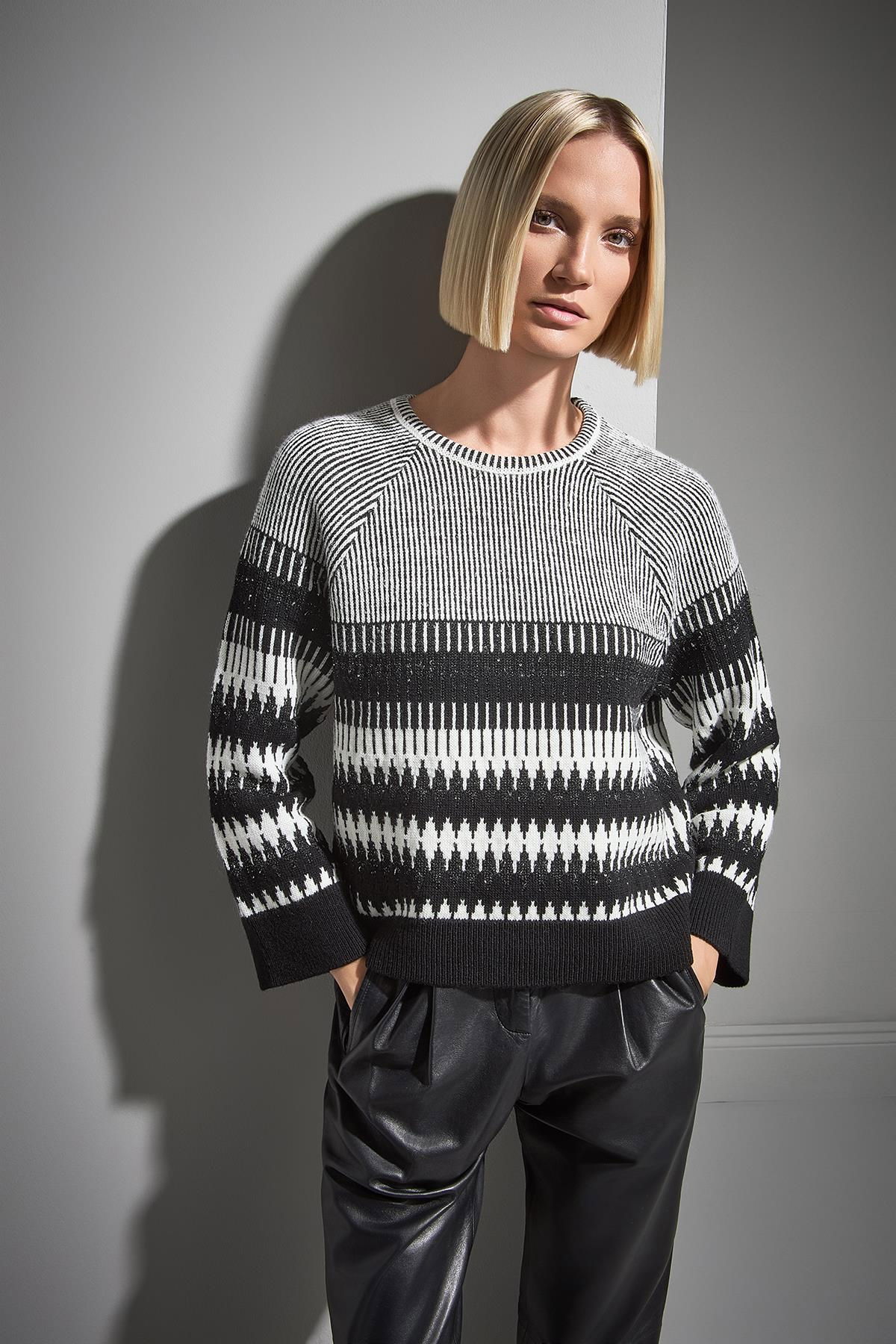 Join Us Kadın Desenli Bisiklet Yaka Triko Kazak W012 Siyah - 1