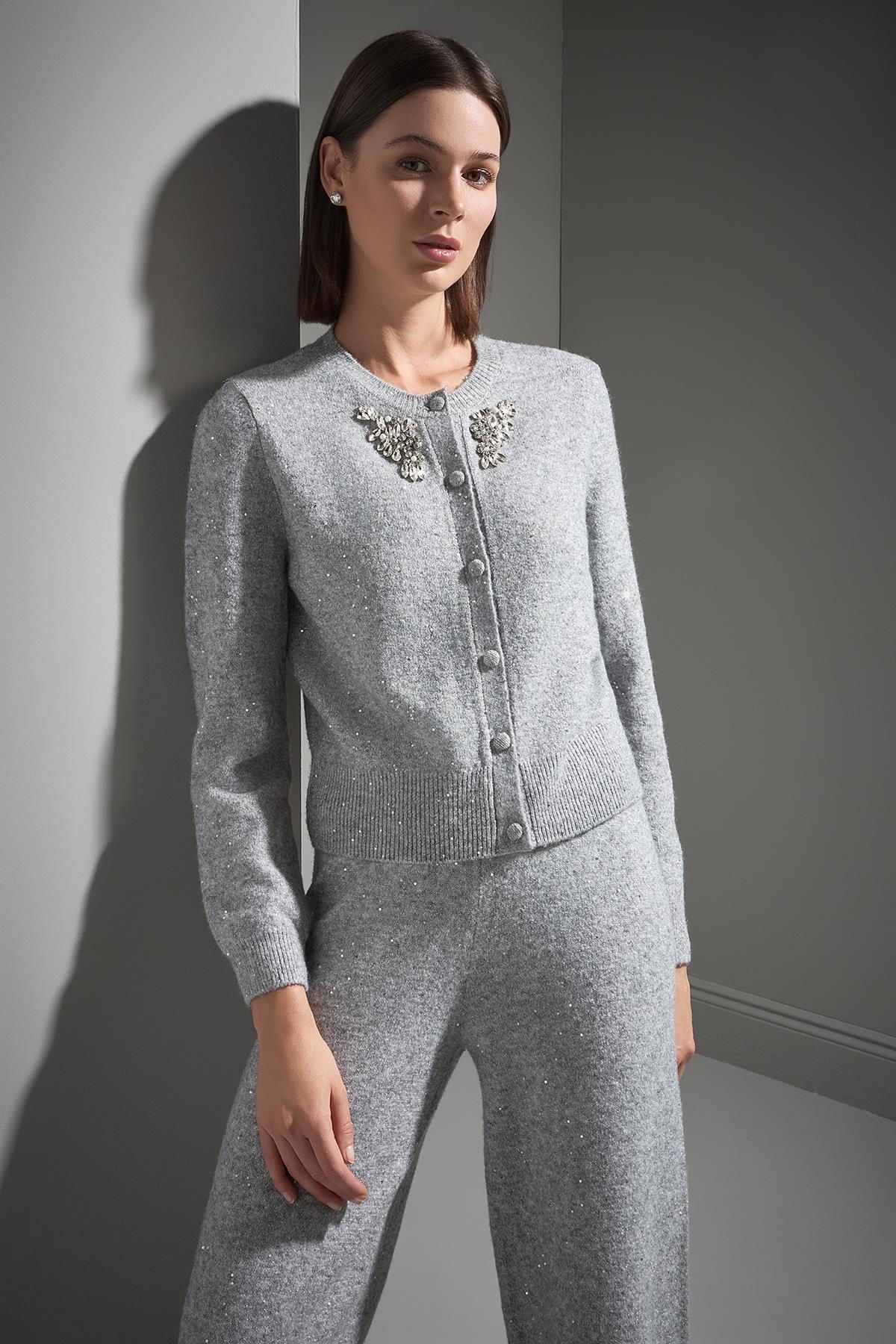 Join Us Kadın El İşi Taş İşlemeli Düğme Detaylı Triko Hırka W114 Gri - 2