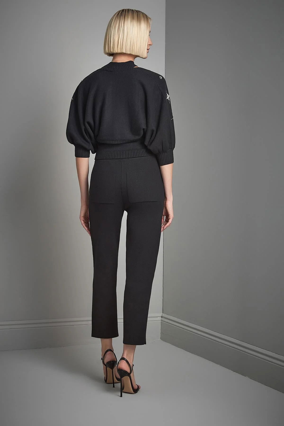 Join Us Kadın El İşi Taş İşlemeli Triko Hırka W105 Siyah - 5