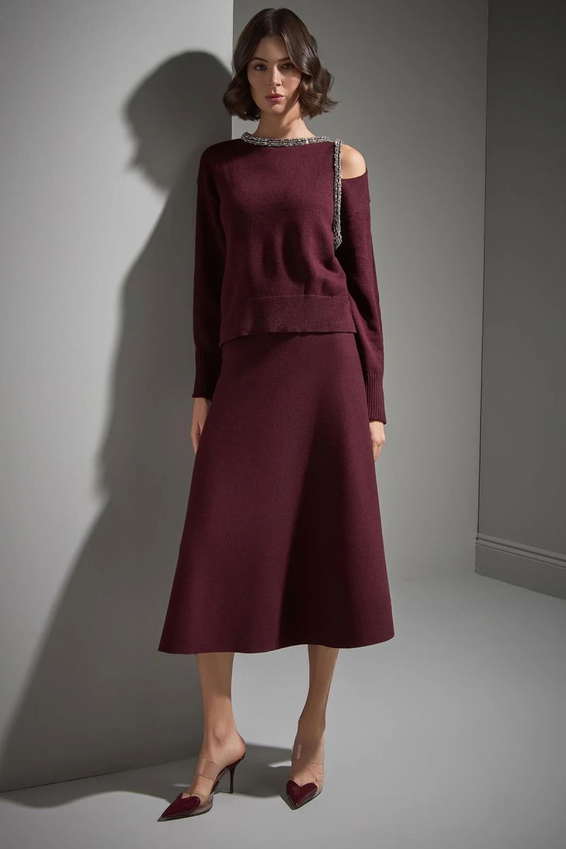 Join Us Kadın Pencere Detaylı Şerit Taş İşlemeli Triko Kazak W022 Bordo - Join Us