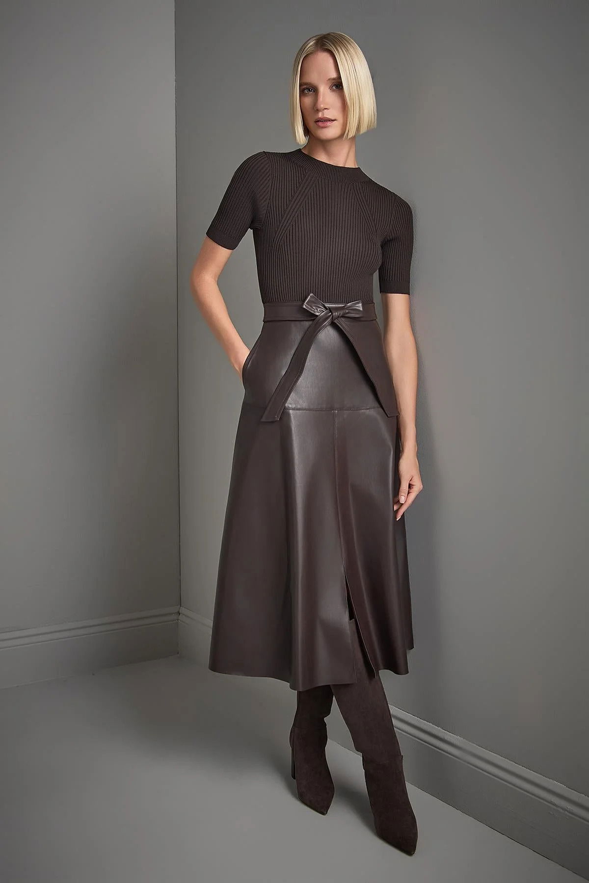 Join Us Kadın Suni Deri Etekli Triko Elbise W099 Kahverengi - 4