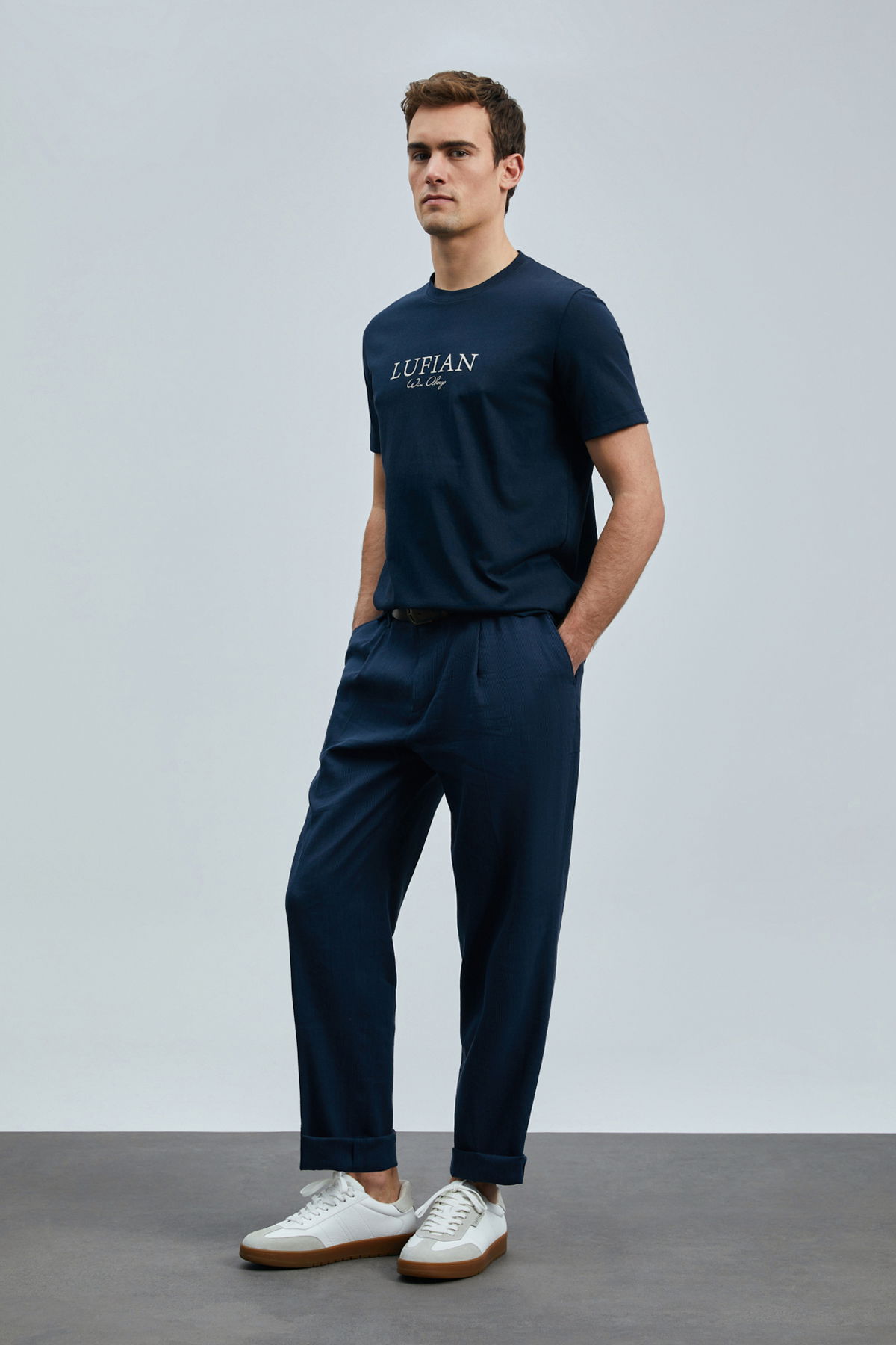 Lufian Erkek Love Modern Grafik T-Shirt 111020238 Lacivert - 1