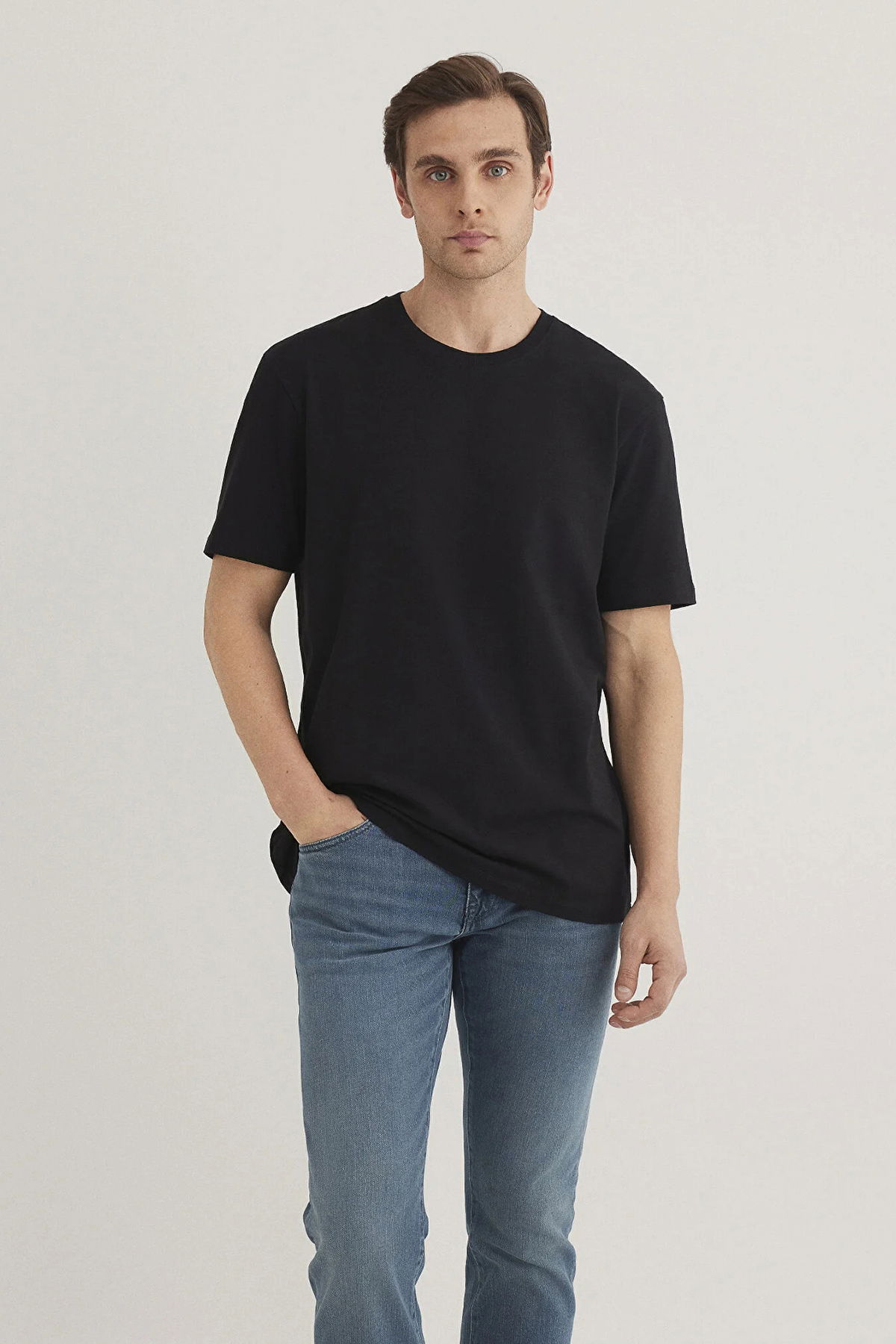 Mavi Erkek Bisiklet Yaka Pamuklu Basıc T-Shirt M0610252-900 Siyah - 2