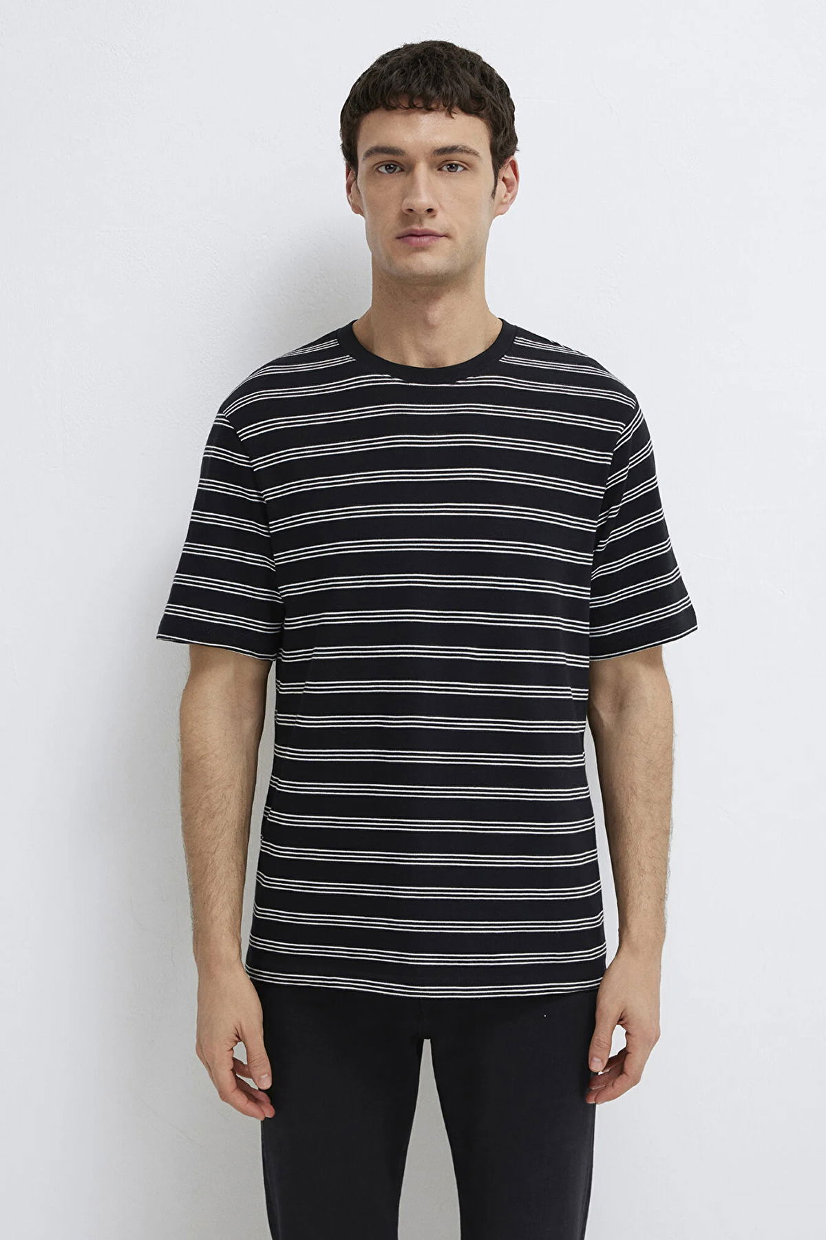 Mavi Erkek Çizgili Kısa Kollu Pamuklu T-Shirt M0613134 Siyah - 3