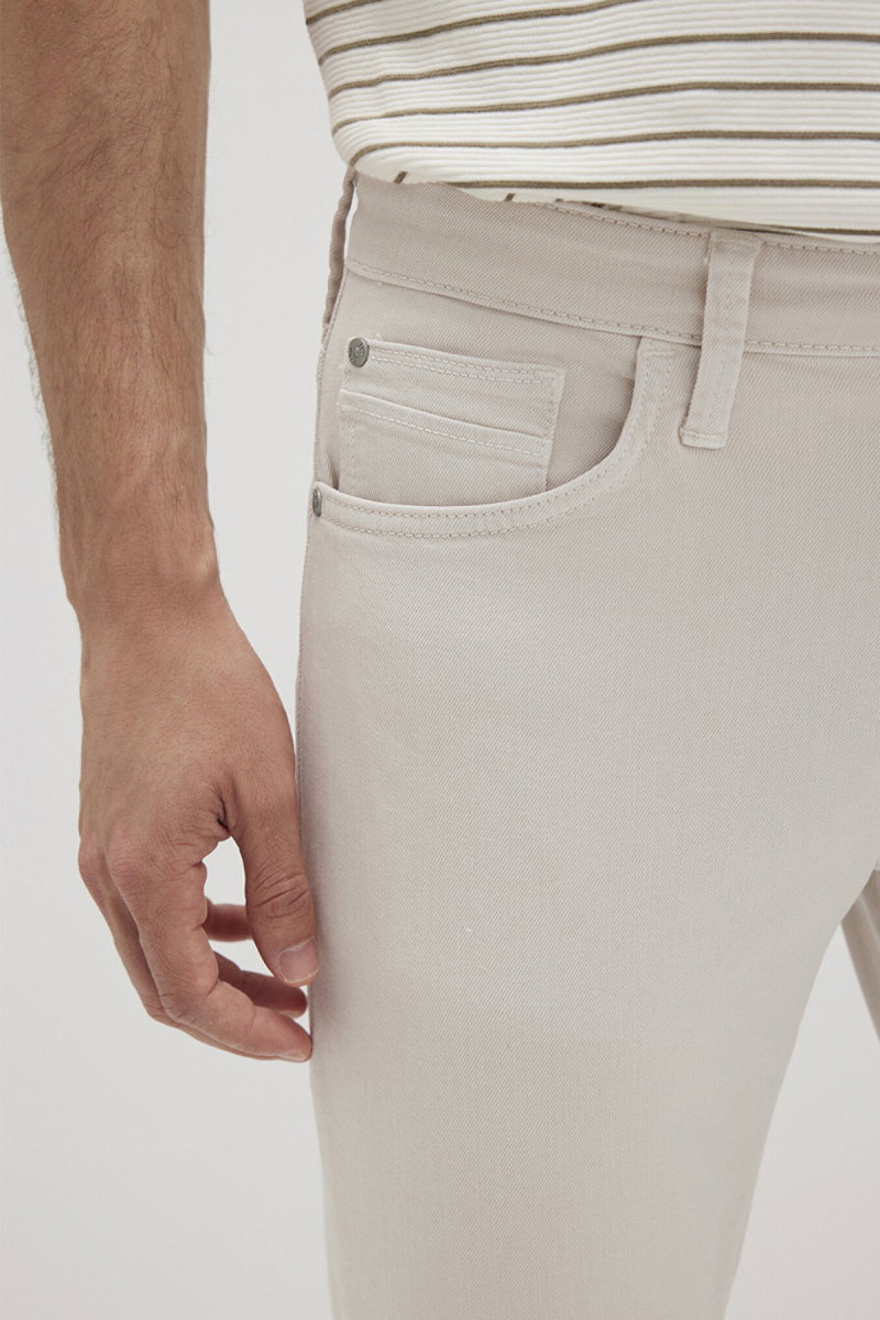 Mavi Erkek Jake Comfort Gabardin Pantolon M0042222763 Ekru - 3