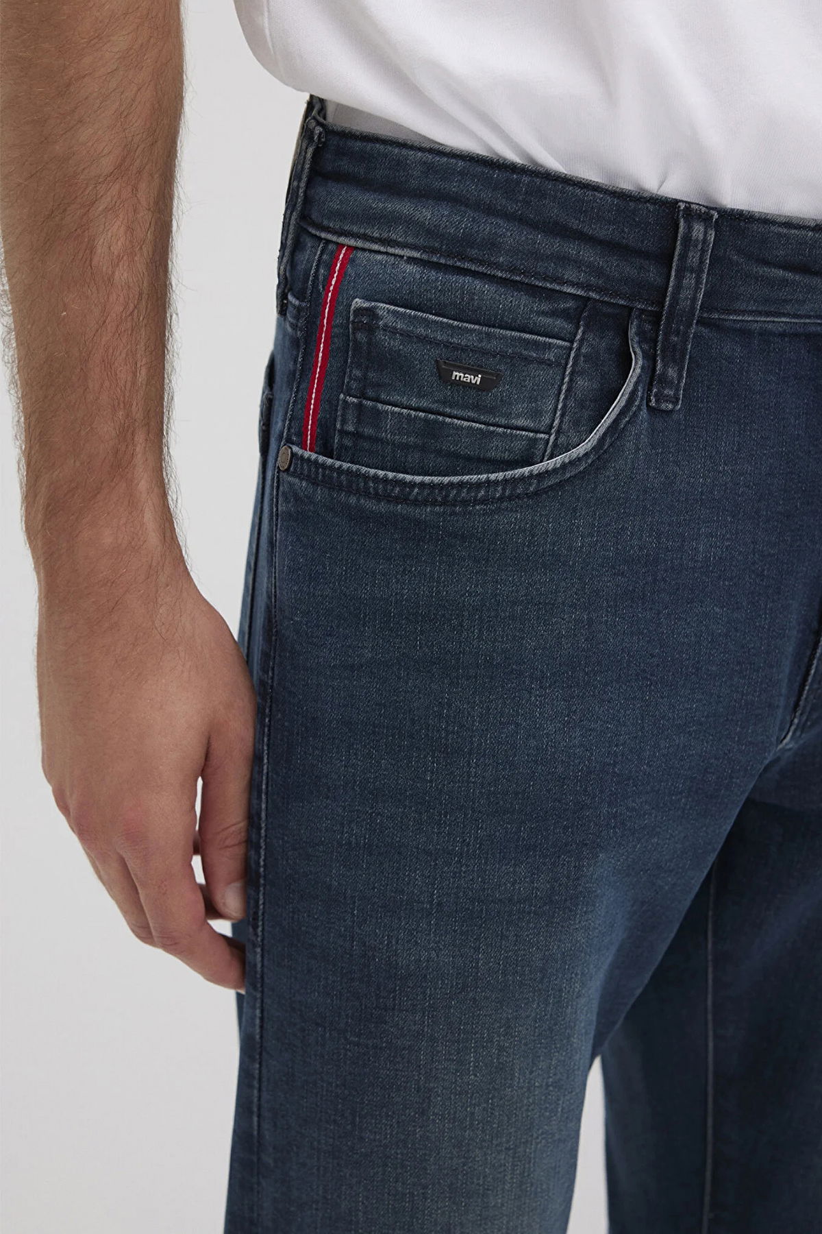 Mavi Erkek Jake Pro Move Gölgeli Jean Pantolon M0042290832 Lacivert - 4
