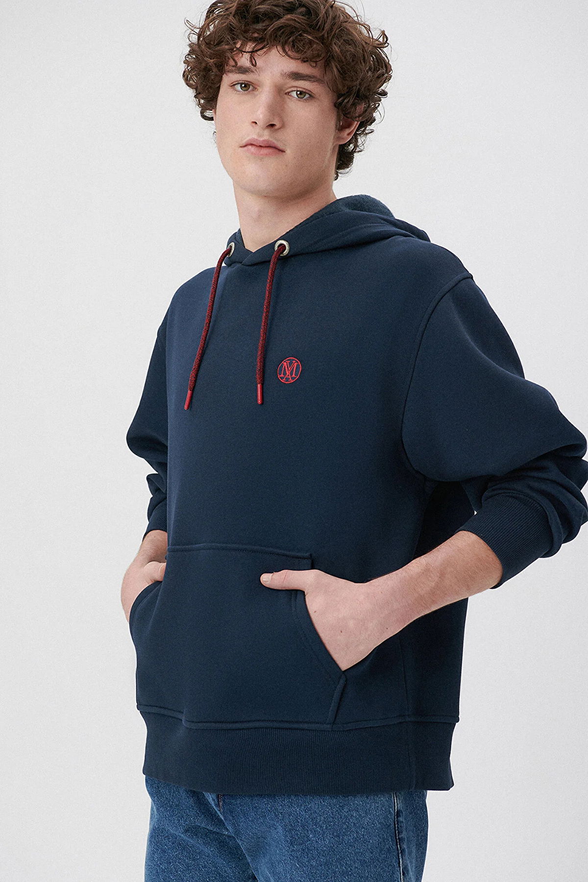 Mavi Erkek Logo Nakışlı Kapüşonlu Sweatshirt M065809 Lacivert - 1