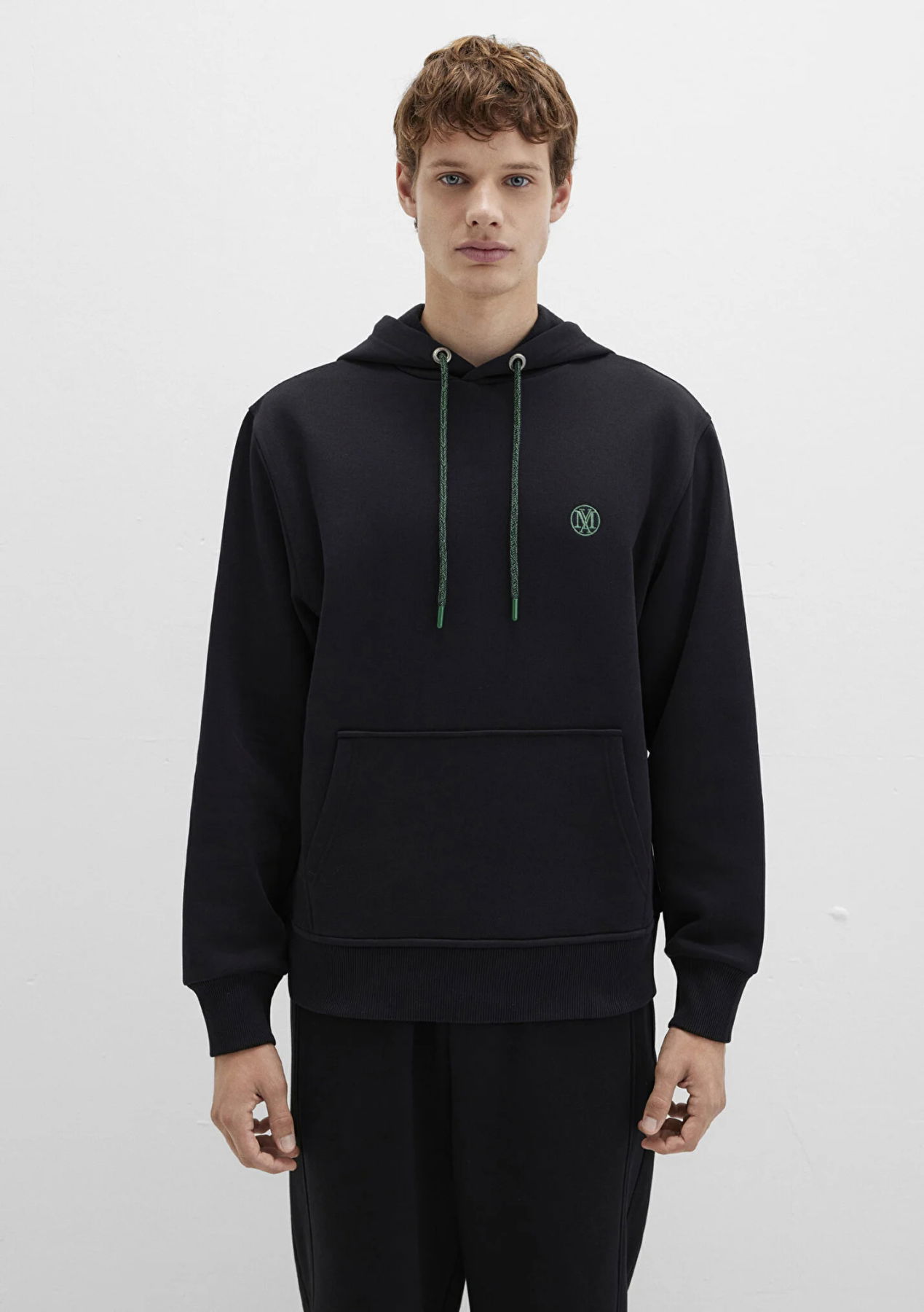 Mavi Erkek Logo Nakışlı Kapüşonlu Sweatshirt M065809 Siyah - 3