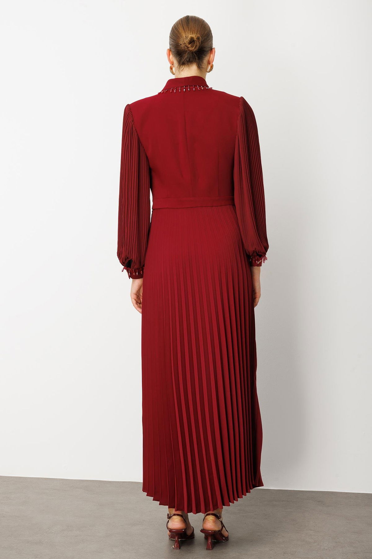 Moda İlgi Kadın Boncuk Detaylı Piliseli Uzun Elbise 6073 Bordo - 4