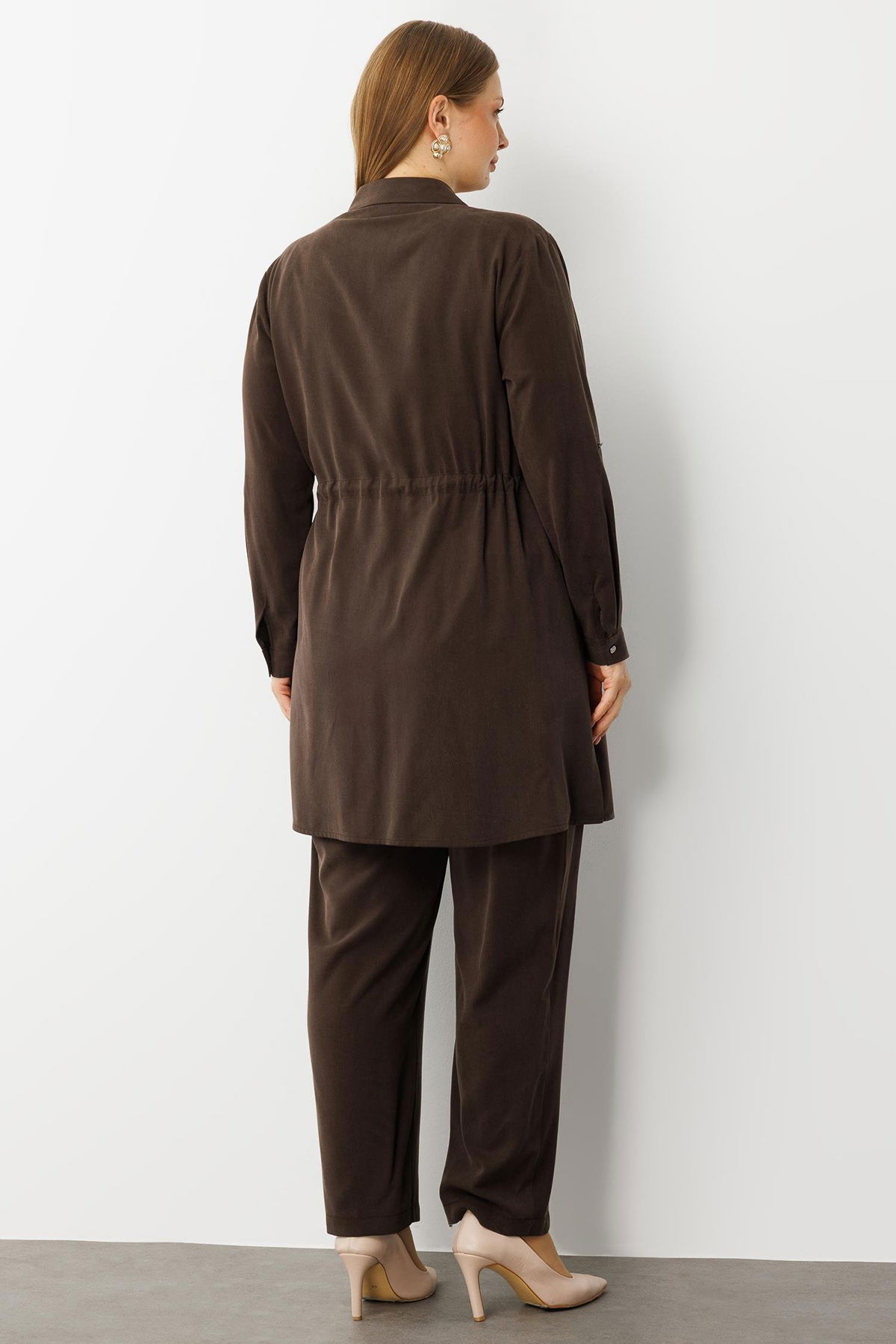 Moda İlgi Kadın Büyük Beden Beli Büzgülü Ön Bedeni İncili Taşlı Tunik 0300 Kahverengi - 4