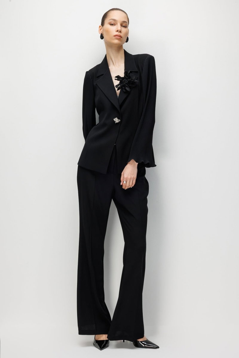 Moda İlgi Kadın Kol Pliseli Yakası Çiçek Broşlu Tek Düğme Ceket 5025 Siyah - 2