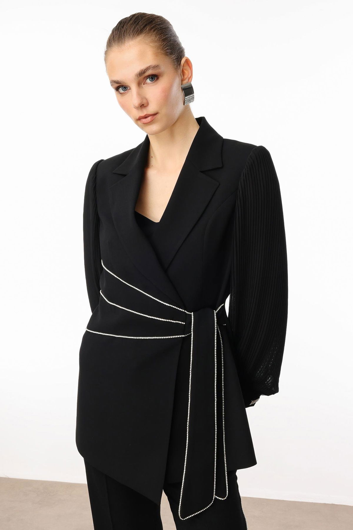 Moda İlgi Kadın Kolları Piliseli Şerit Aksesuarlı Ceket 5008 Siyah - 2