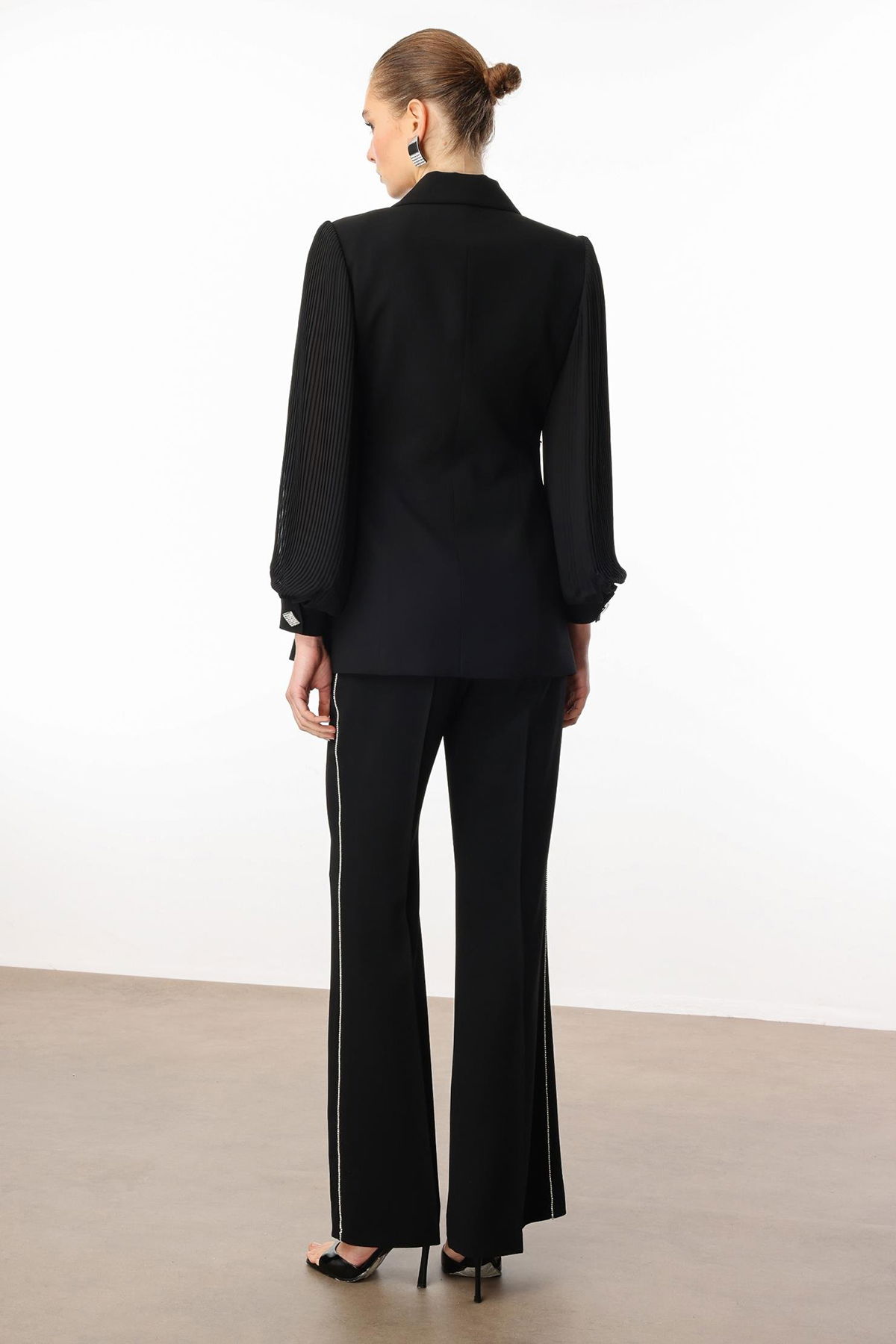 Moda İlgi Kadın Kolları Piliseli Şerit Aksesuarlı Ceket 5008 Siyah - 4