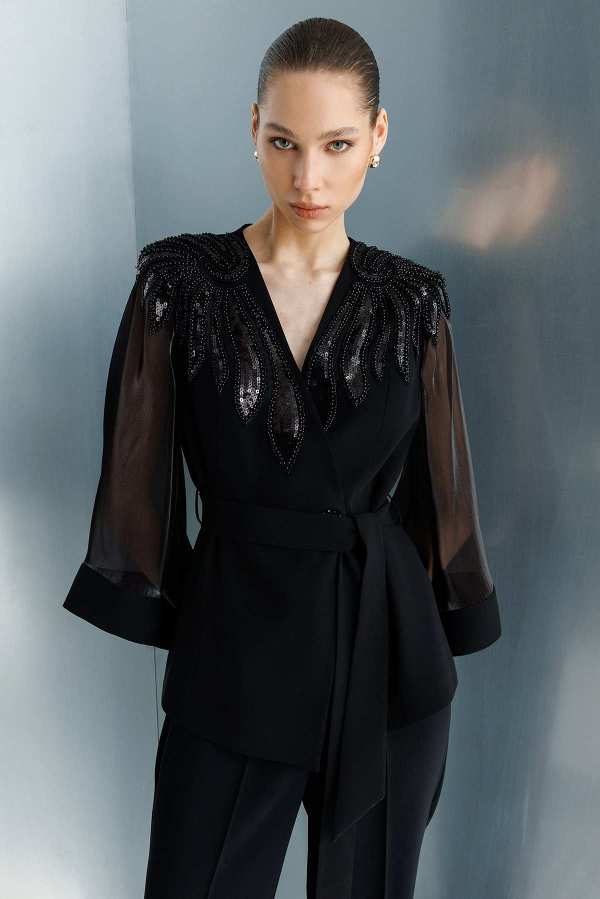 Moda İlgi Kadın Omuzları Boncuk Aksesuar Detaylı Pelerin Kol Ceket 5019 Siyah - 1