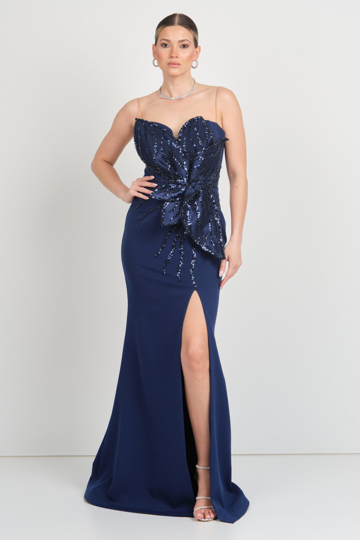 Ömür Inn Kadın İnci ve Payet İşlemeli Derin Yırtmaçlı Uzun Abiye Elbise 5520 Lacivert - 1