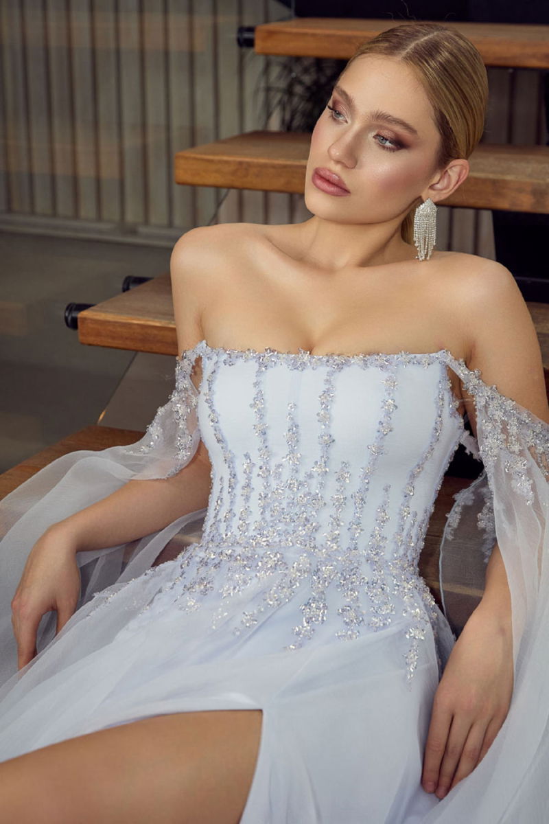 Ömür Inn Kadın Straplez Payet İşlemeli Kolları Pelerin Detaylı Uzun Abiye Elbise 5584 Buz Mavi - 2