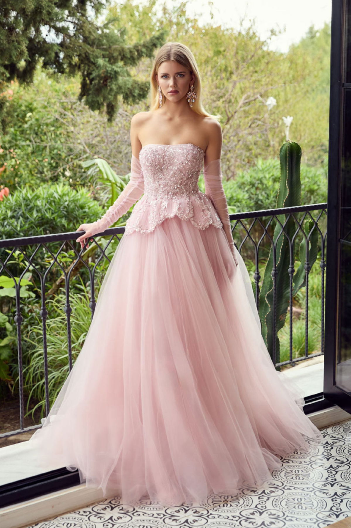 Ömür Inn Kadın Straplez Payet ve Taş İşlemeli Uzun Abiye Elbise 6748 Pudra - 1