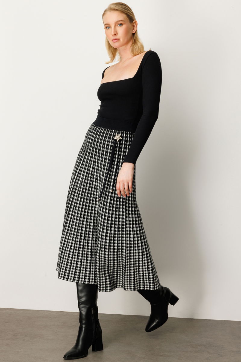 On Kadın Aksesuar Detaylı Midi Triko Etek 65208 Siyah - 2