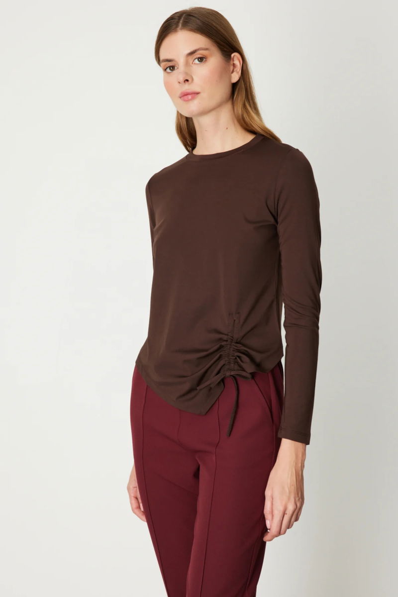 On Kadın Asimetrik Kesim Büzgü Detaylı Bluz 61376 Kahverengi - 2