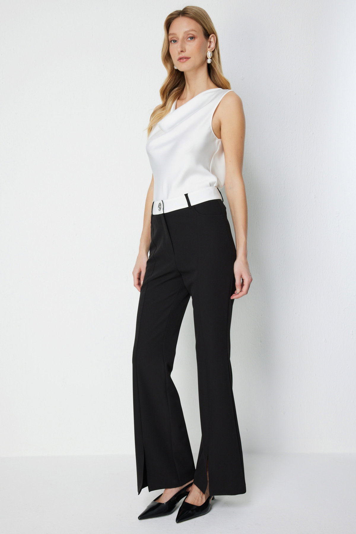 On Kadın Beli Çift Renkli Paçası Yırtmaçlı Pantolon 78108 Siyah - 2