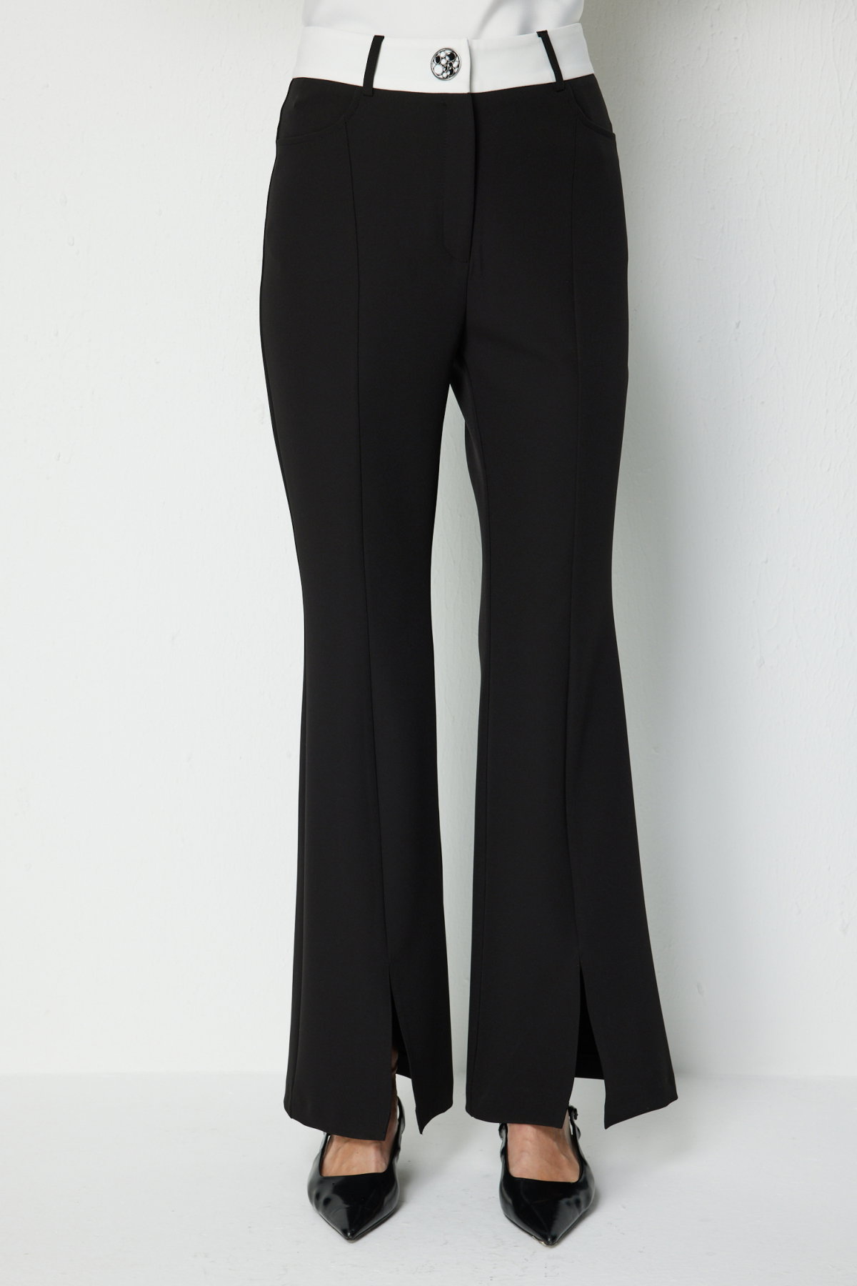 On Kadın Beli Çift Renkli Paçası Yırtmaçlı Pantolon 78108 Siyah - 3