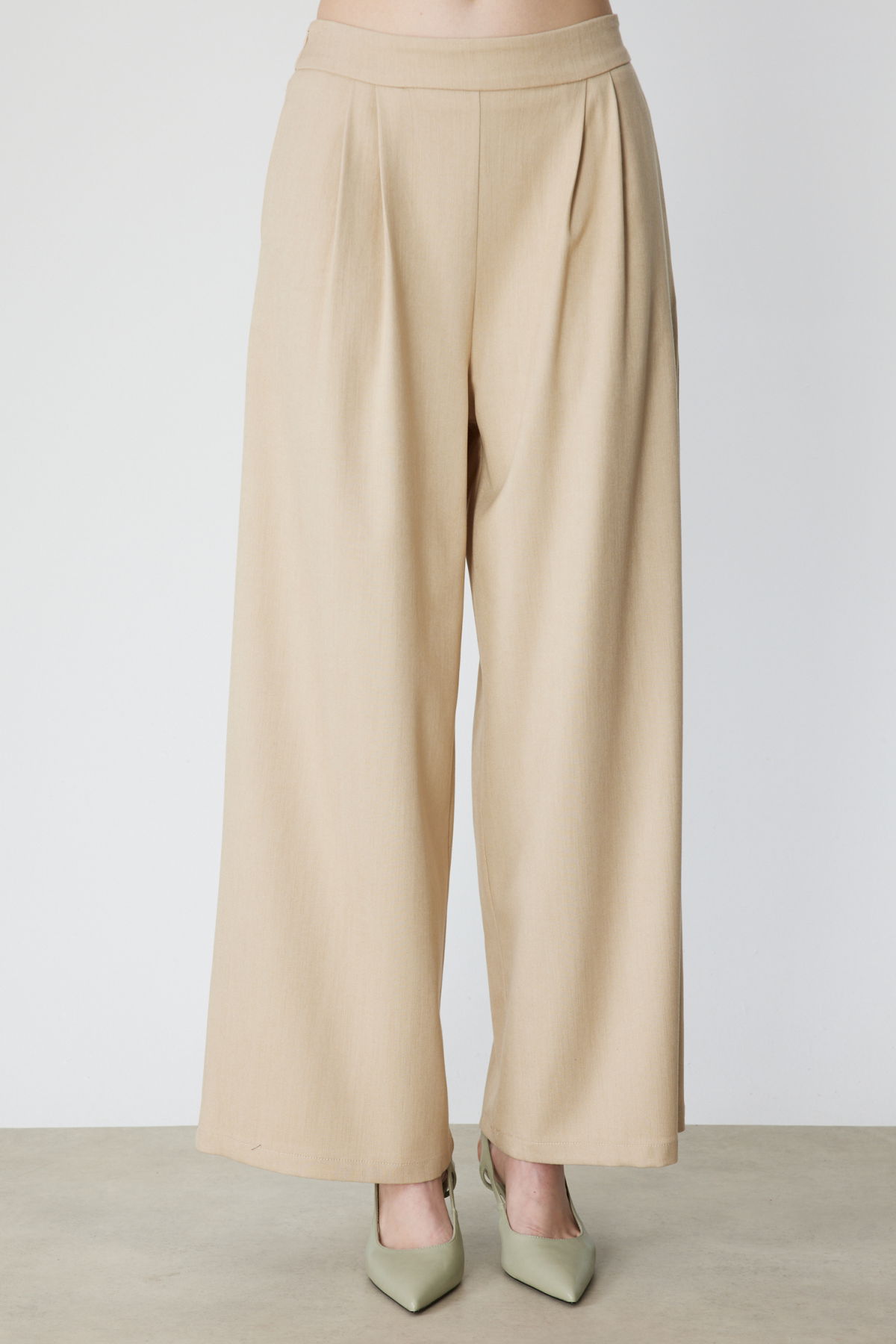 On Kadın Beli Lastikli Bol Paça Kumaş Pantolon 70701 Bej - 3