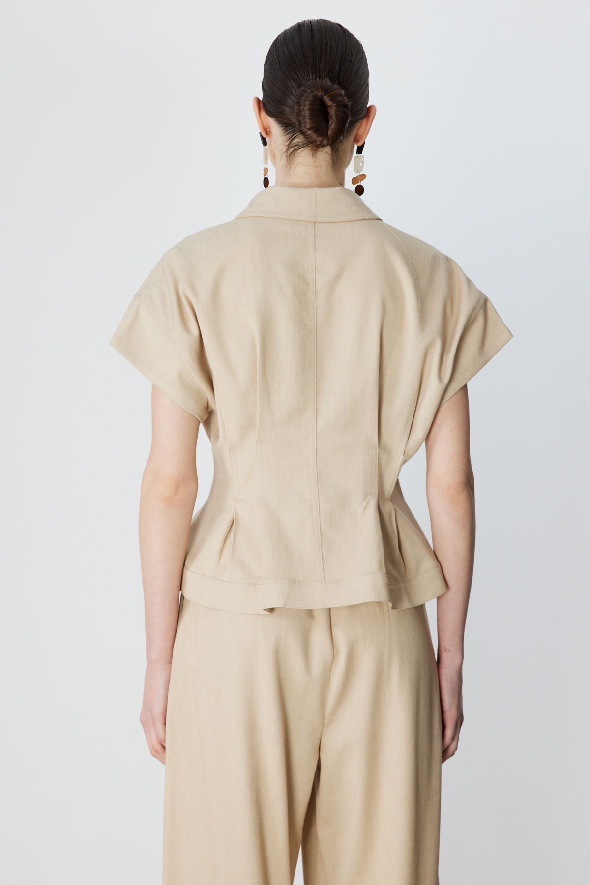 On Kadın Beli Pile Detaylı Kısa Kollu Mont 70700 Bej - 4