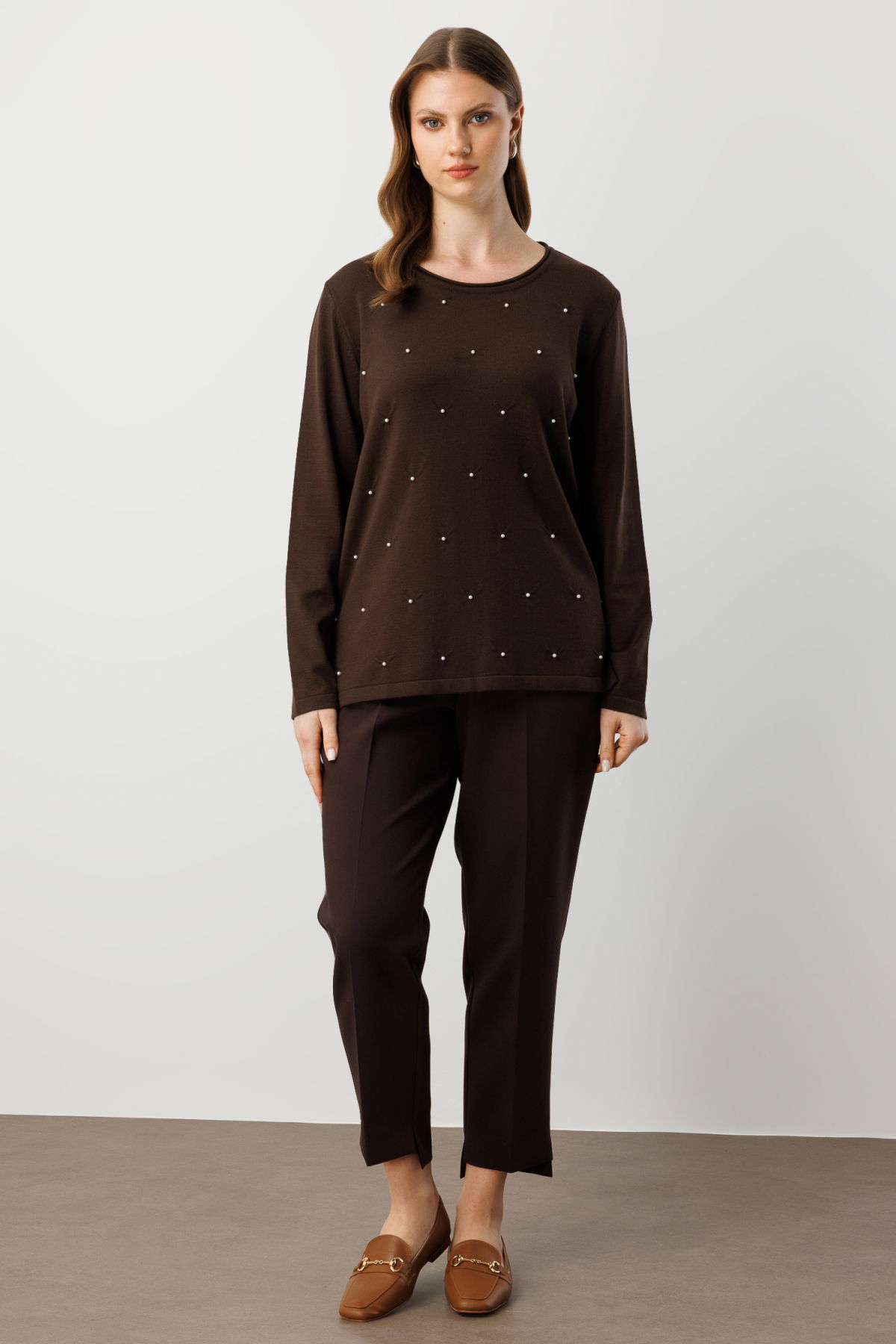 On Kadın Büyük Beden İnci Detaylı Triko Kazak 65371 Kahverengi - 3