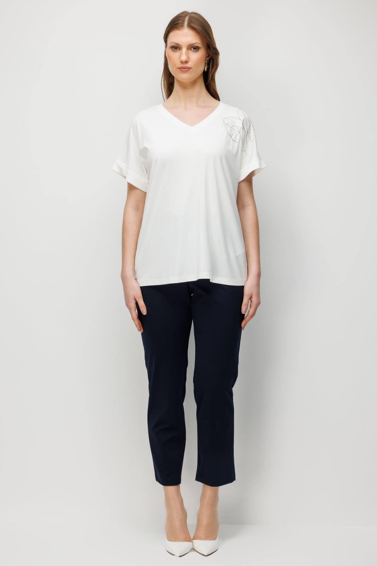 On Kadın Büyük Beden Tek Omzu Zincirli V Yaka T-Shirt 71368 Ekru - 3