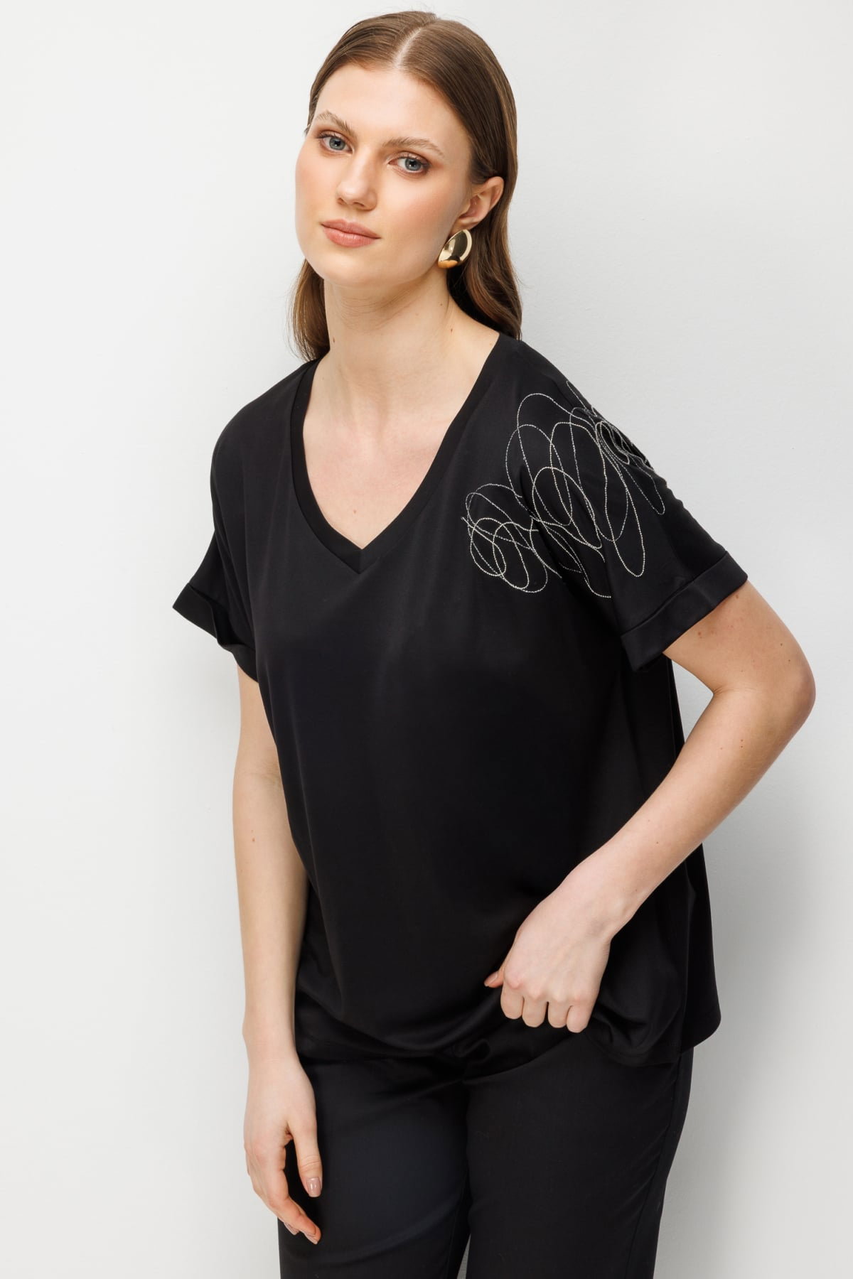 On Kadın Büyük Beden Tek Omzu Zincirli V Yaka T-Shirt 71368 Siyah - 2