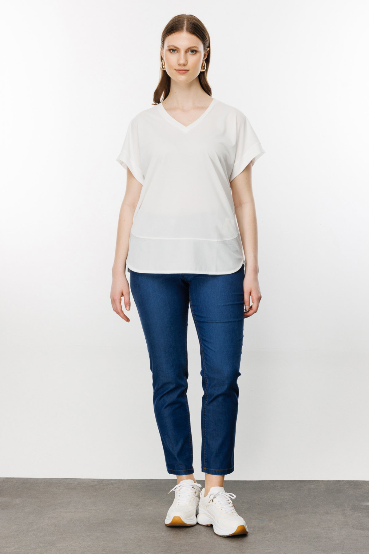 On Kadın Büyük Beden V Yaka Parçalı T-Shirt 71476 Ekru - 3