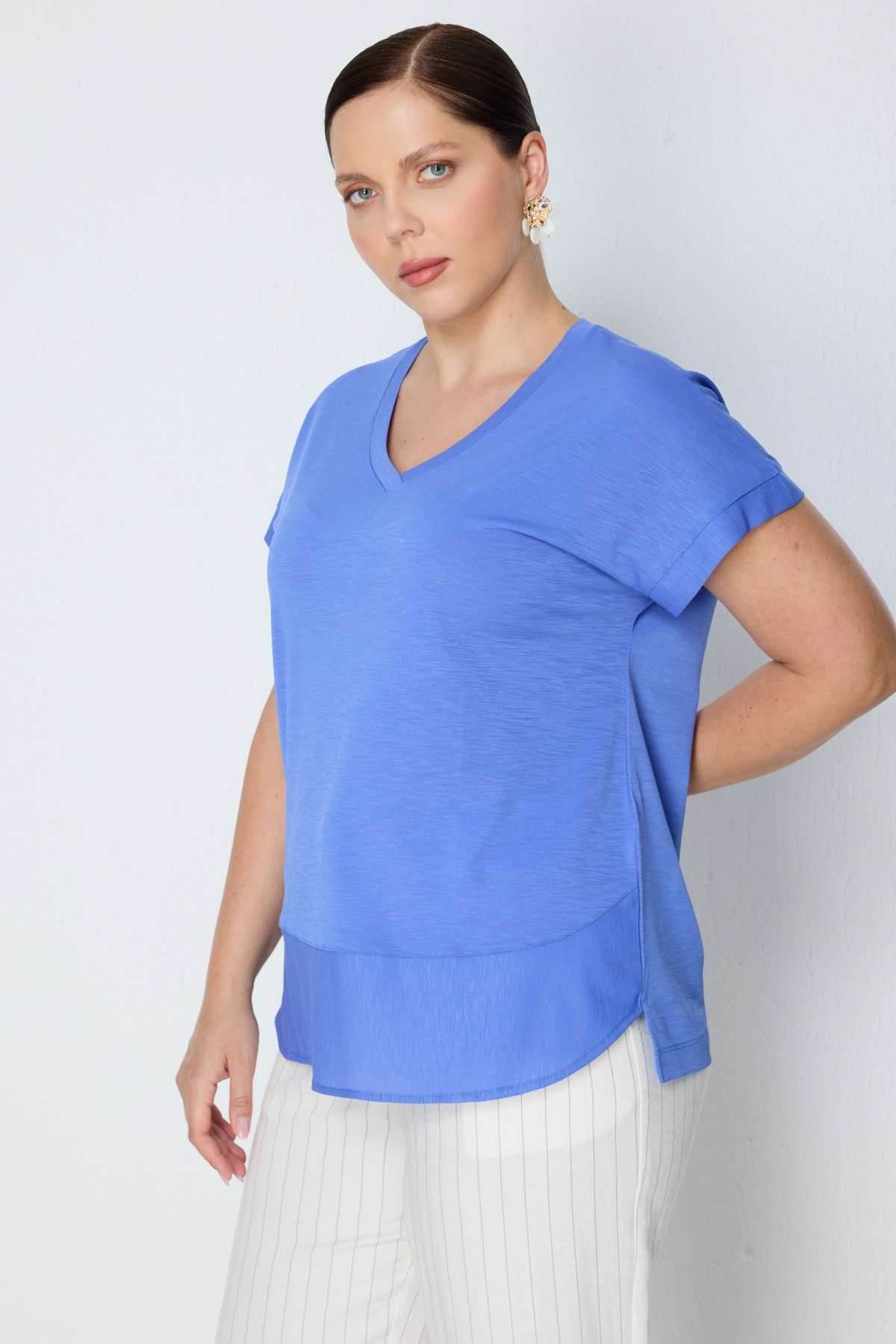 On Kadın Büyük Beden V Yaka Parçalı T-Shirt 71476 Indigo - 2