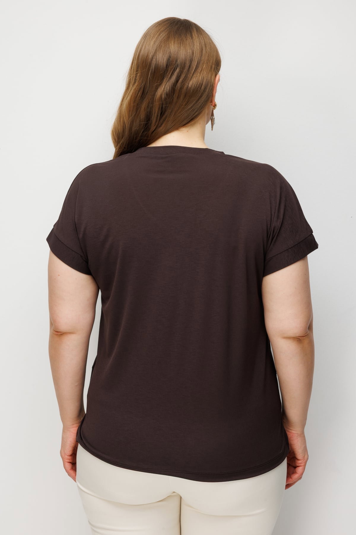 On Kadın Büyük Beden V Yaka Parçalı T-Shirt 71476 Kahverengi - 4