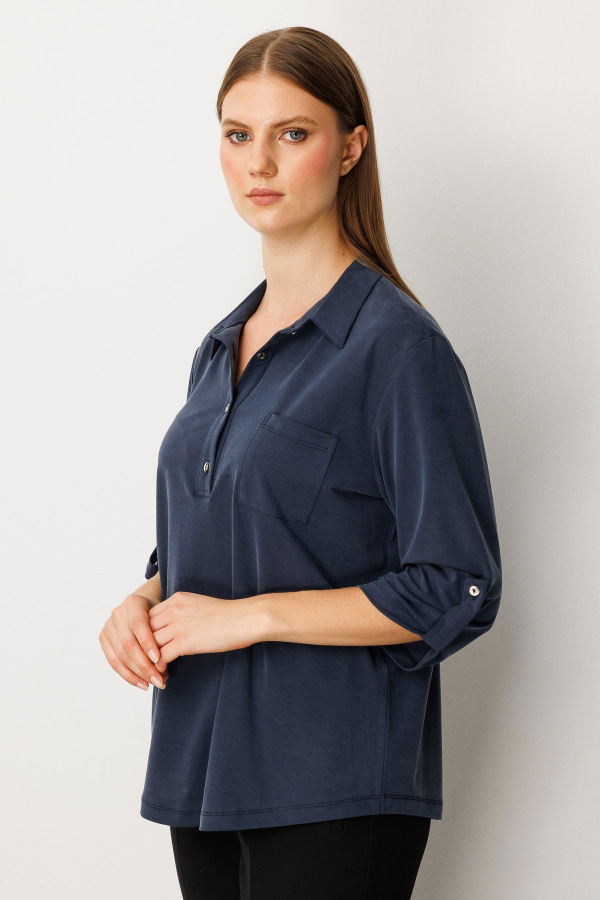 On Kadın Büyük Beden Yakası Düğmeli Cep Detaylı Bluz 61356 Indigo - 2