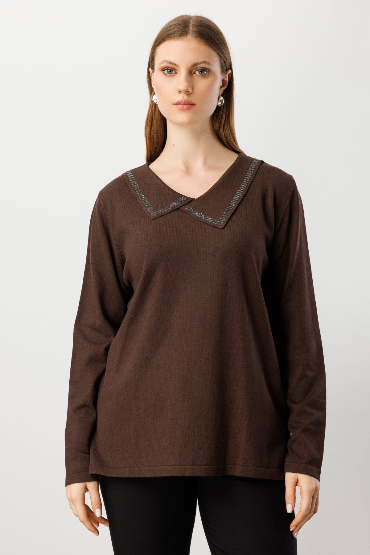 On Kadın Büyük Beden Yakası Taşlı Triko Kazak 65395 Kahverengi - 1