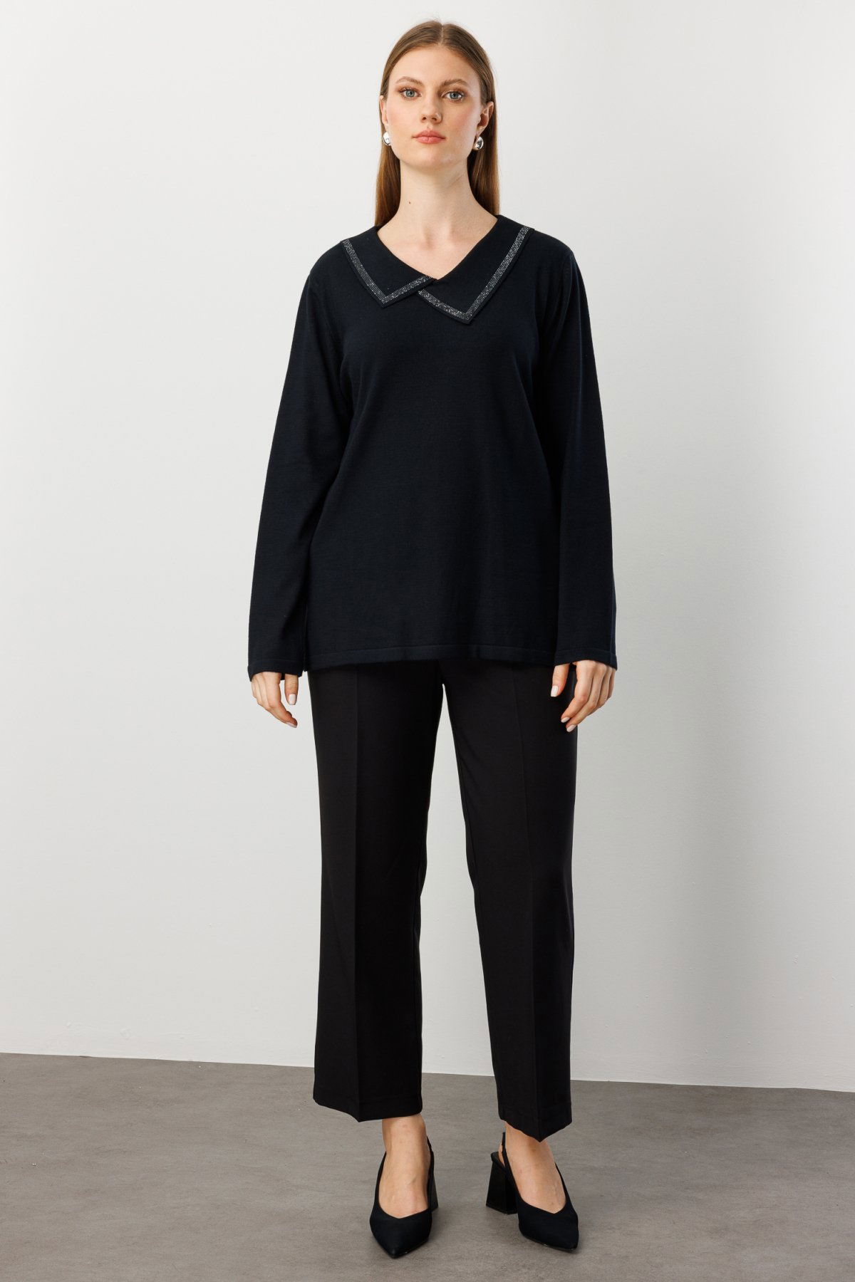 On Kadın Büyük Beden Yakası Taşlı Triko Kazak 65395 Siyah - 3