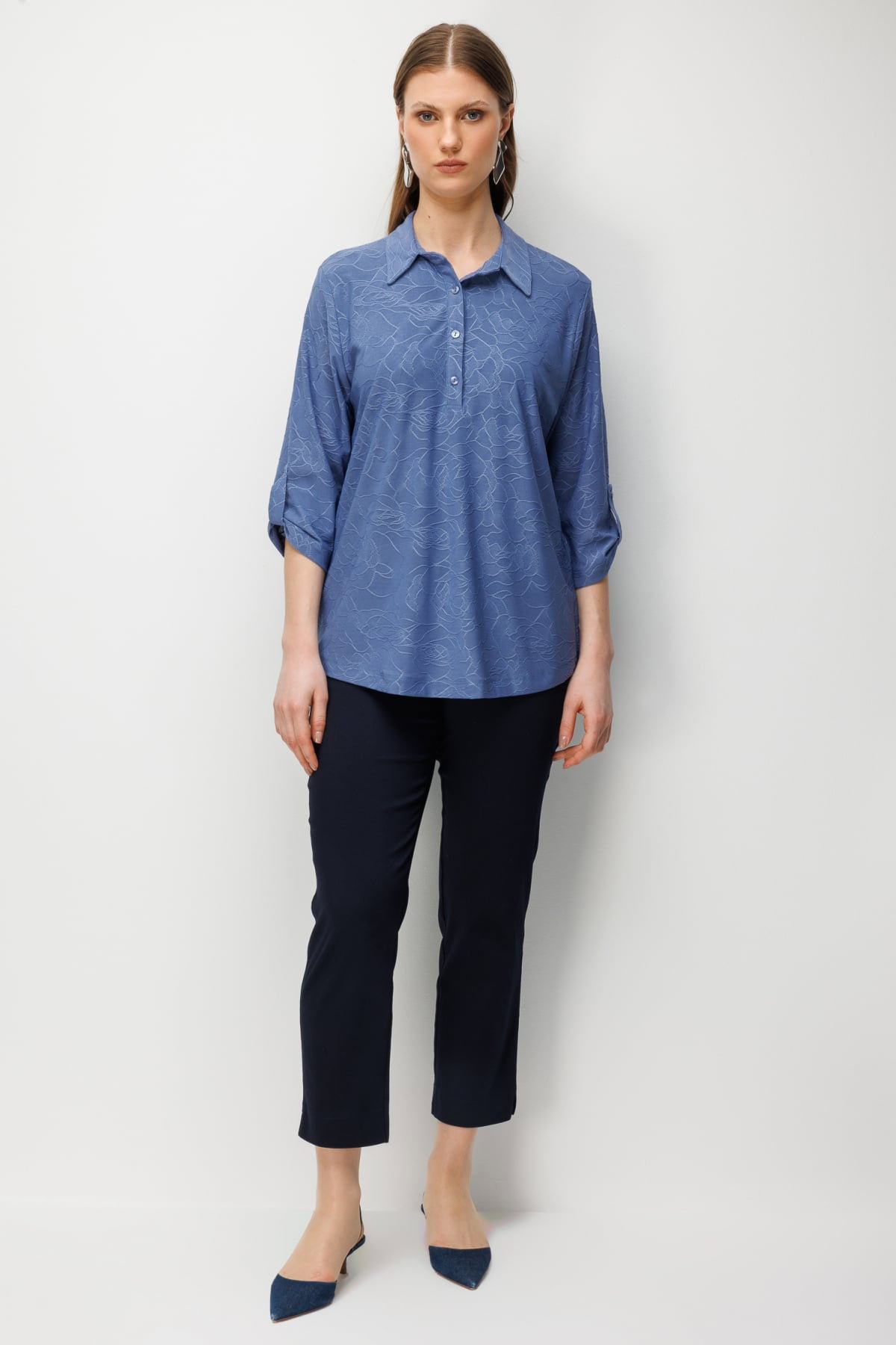 On Kadın Büyük Beden Yarım Kollu İşlemeli Bluz 71342 Indigo - 3