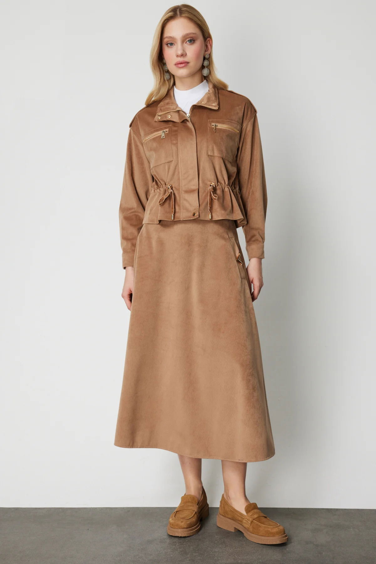 On Kadın Cebi Metal Aksesuarlı Midi Boy Etek 66533 Camel - 1