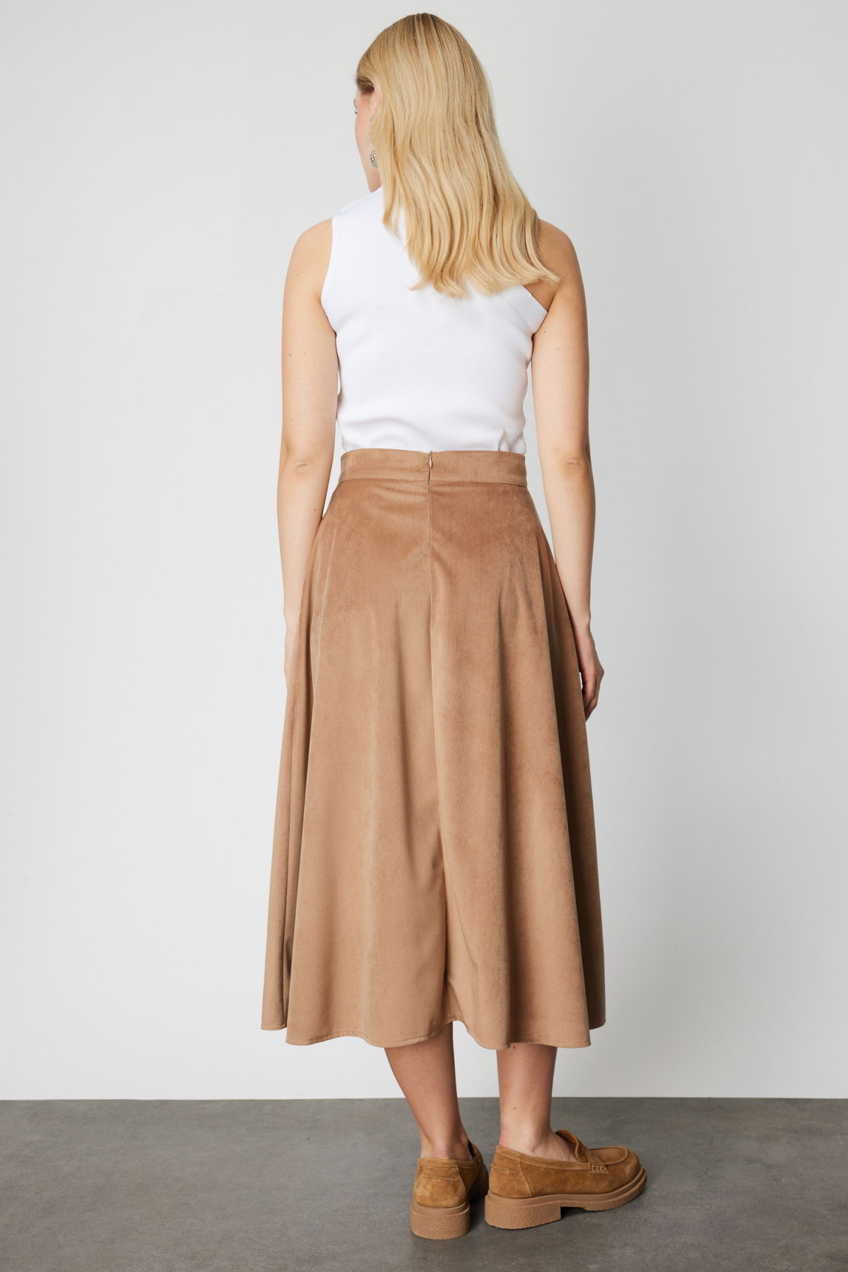 On Kadın Cebi Metal Aksesuarlı Midi Boy Etek 66533 Camel - 4