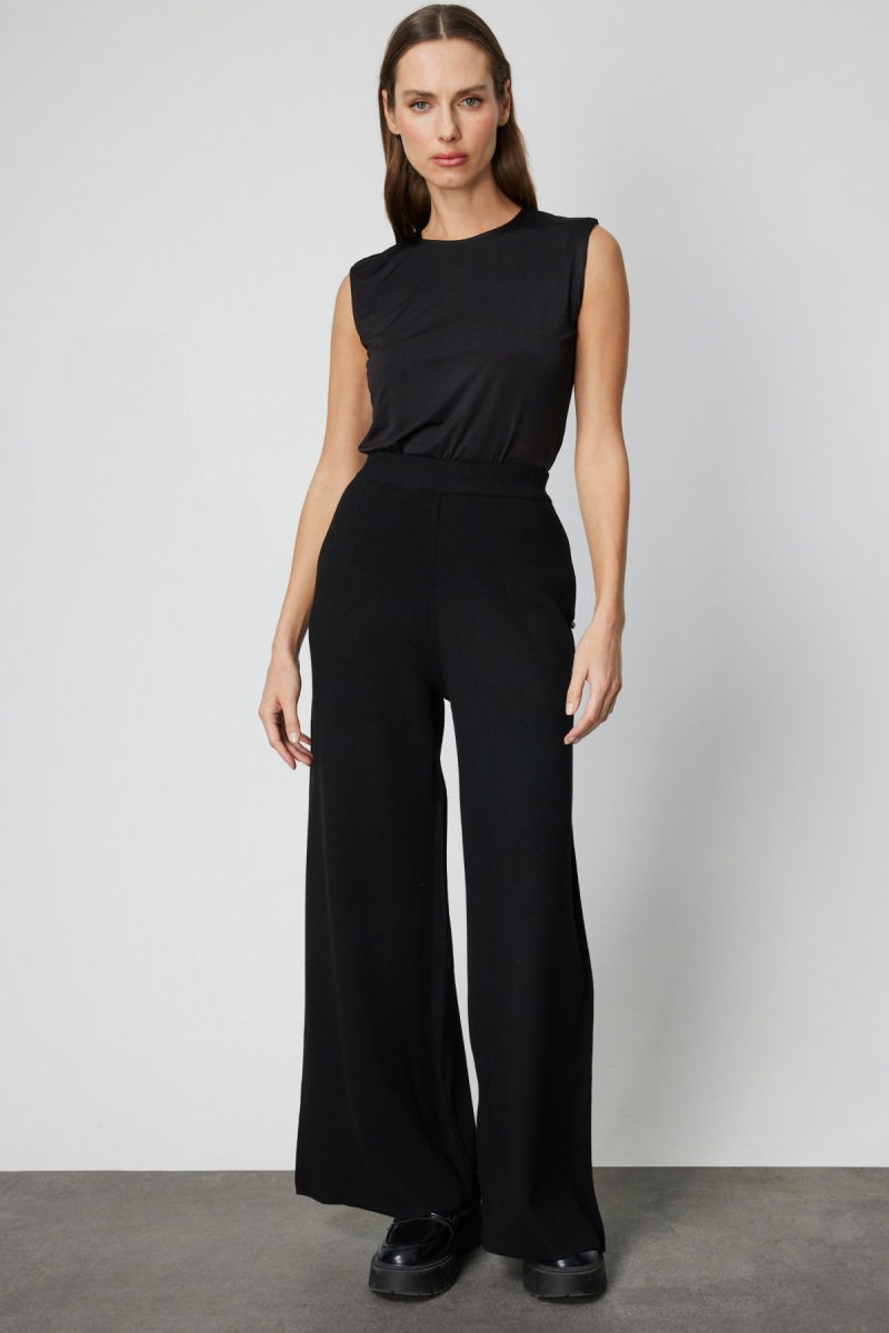 On Kadın Cebi Taş Detaylı Bol Paça Triko Pantolon 63919 Siyah 