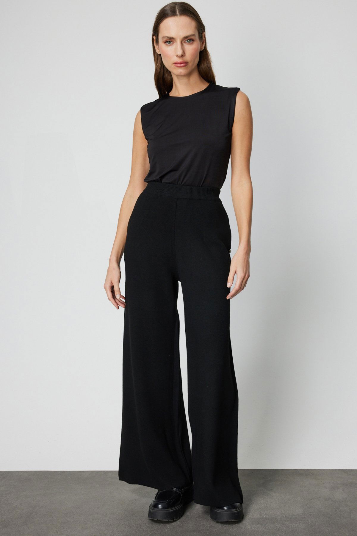 On Kadın Cebi Taş Detaylı Bol Paça Triko Pantolon 63919 Siyah - 1