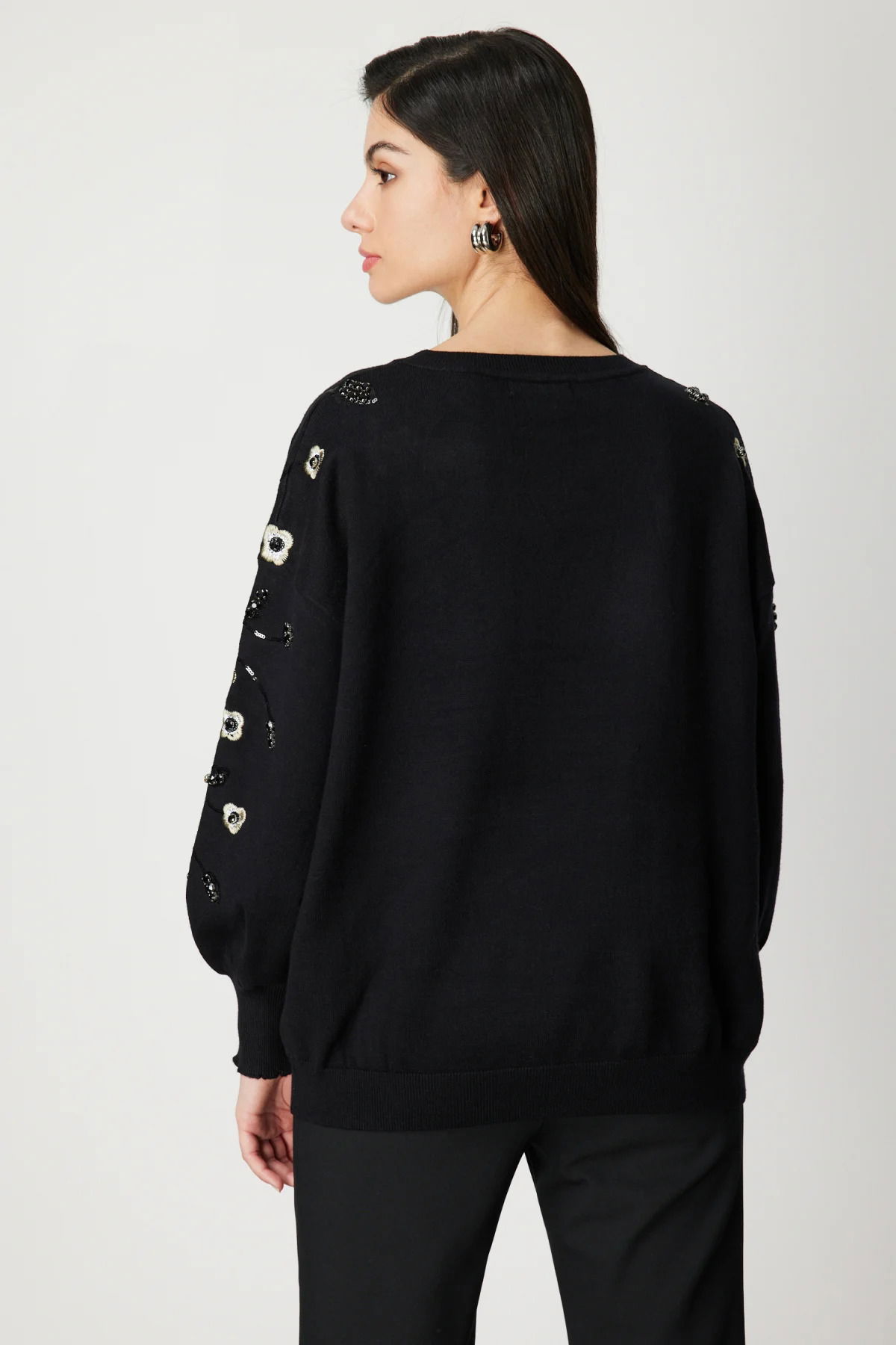 On Kadın Çiçek İşlemeli Balon Kol Triko Kazak 60358 Siyah - 4