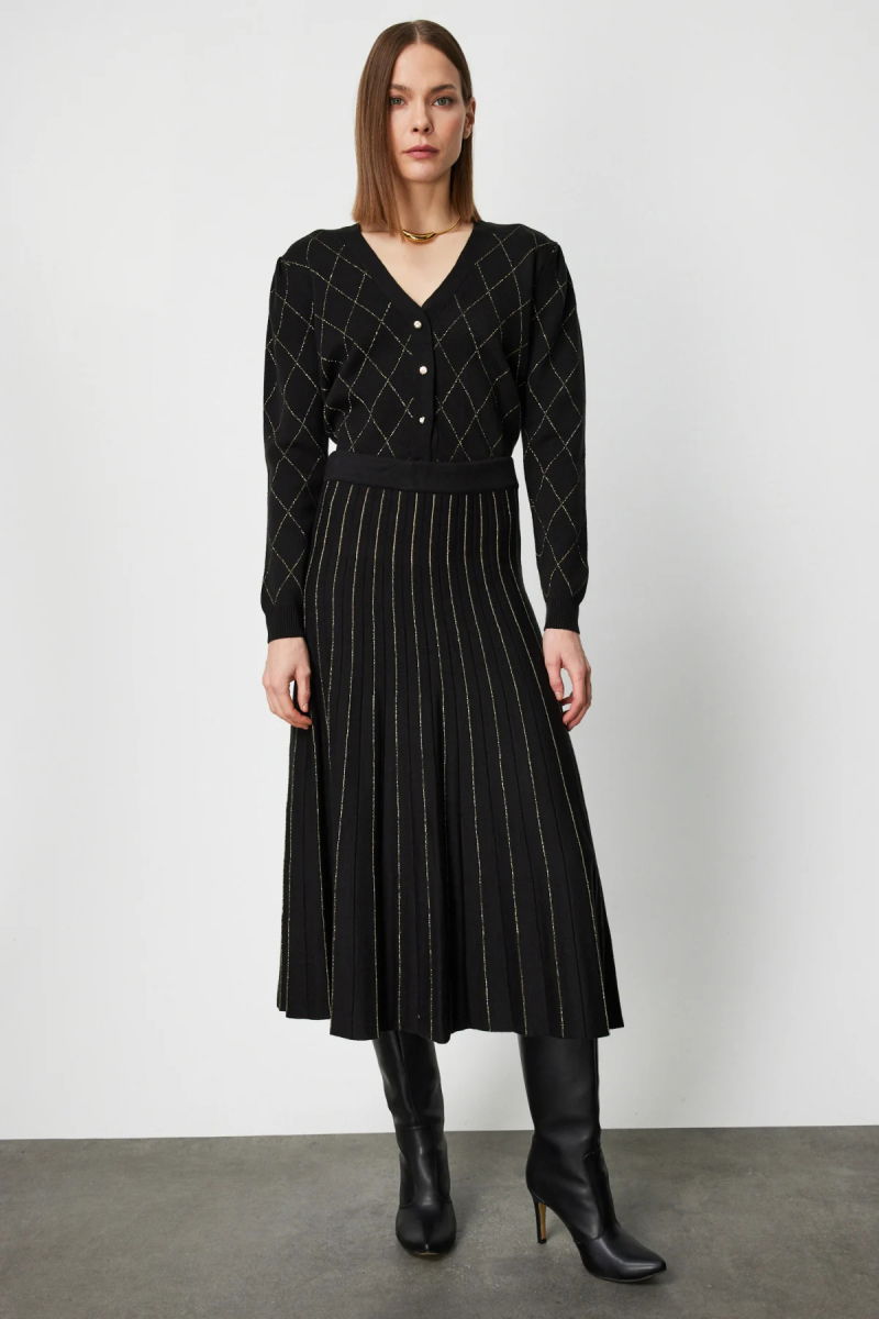 On Kadın Çizgi Desenli Pileli Midi Etek 63914 Siyah - 2